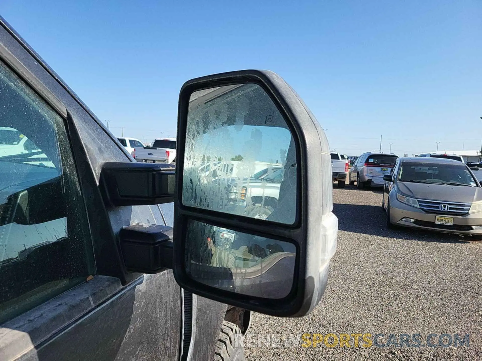 27 Photograph of a damaged car 1FT7W2BT0KEC81514 FORD F250 2019