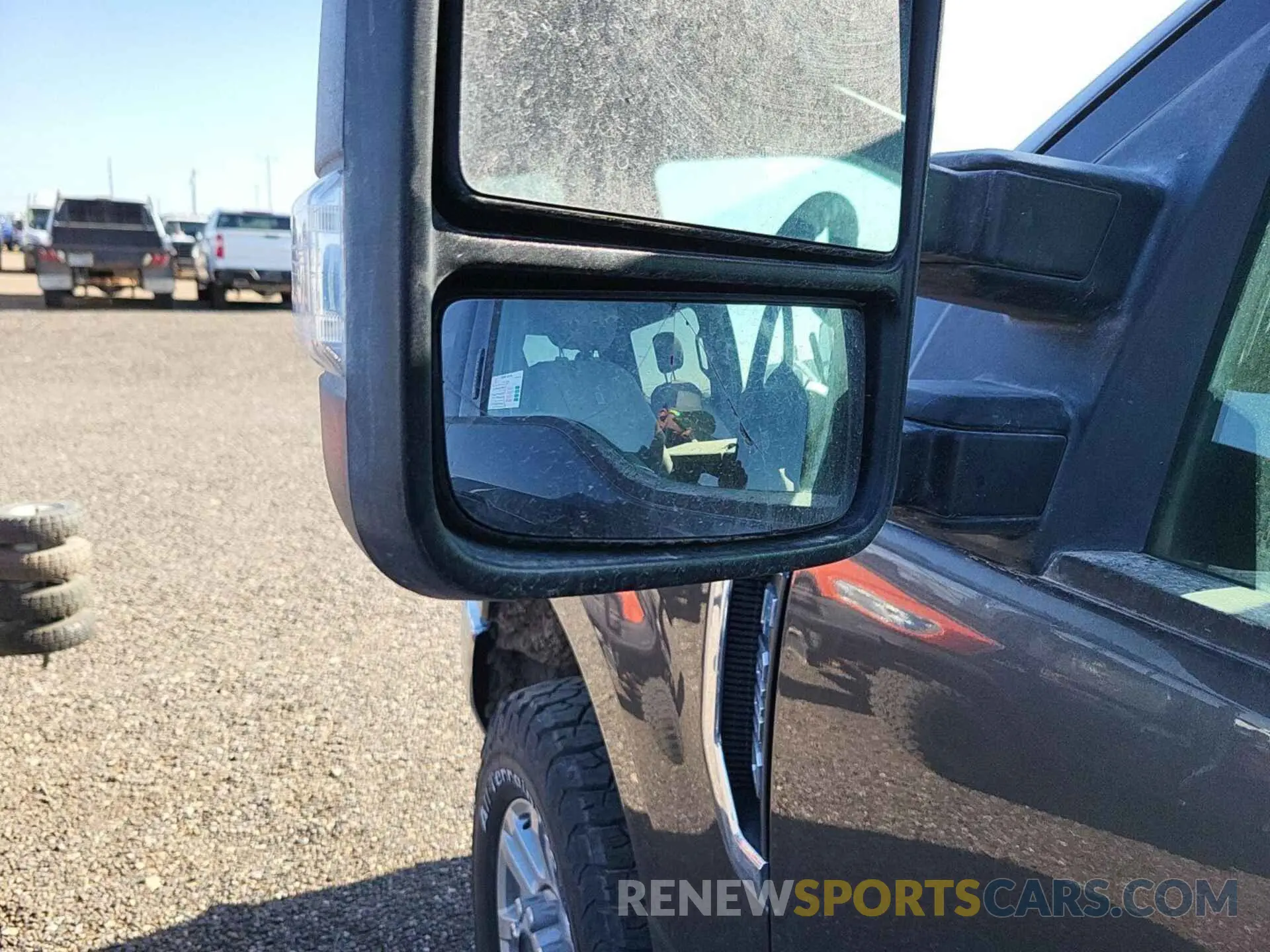 29 Photograph of a damaged car 1FT7W2BT0KEC81514 FORD F250 2019
