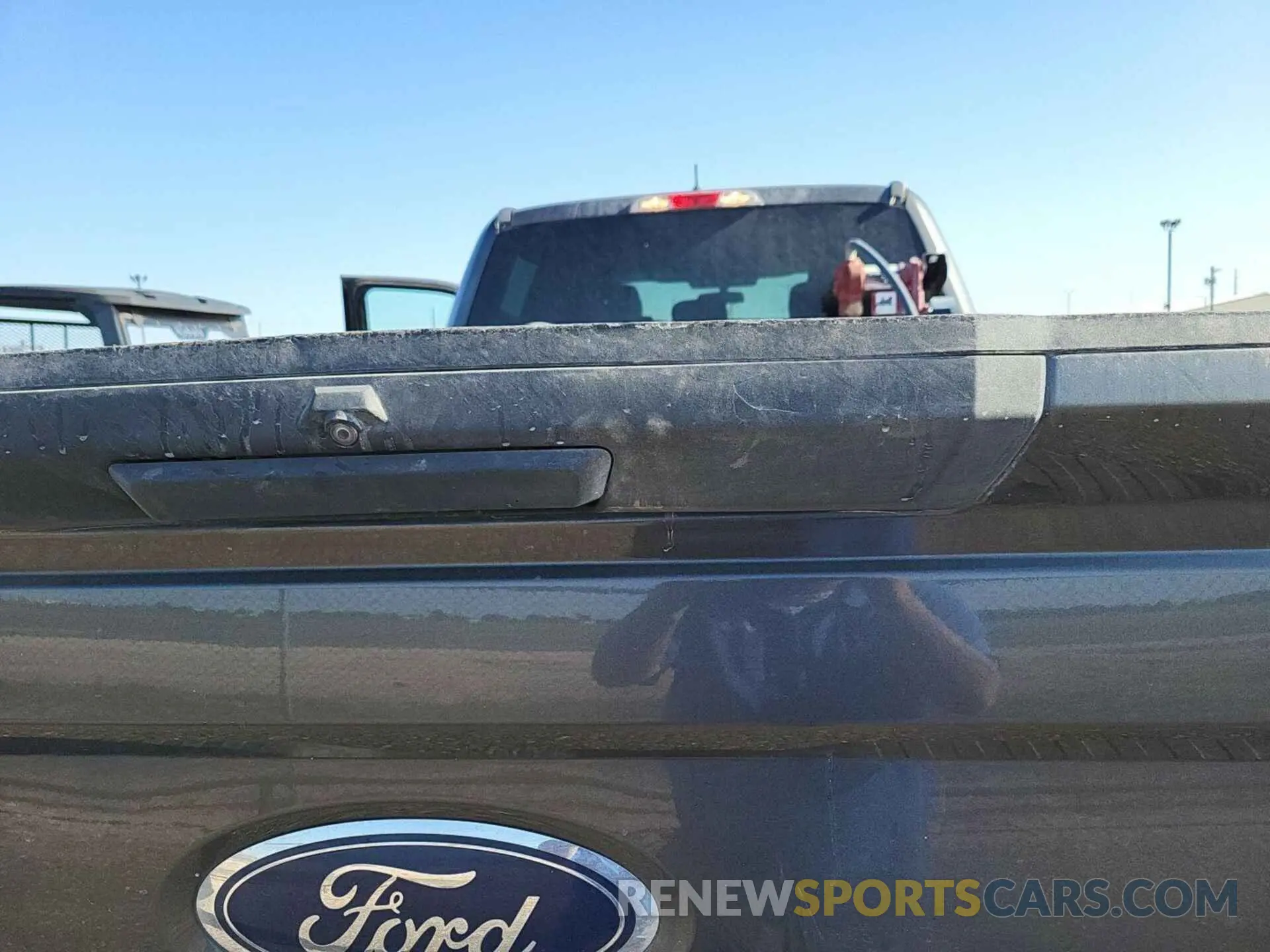 39 Photograph of a damaged car 1FT7W2BT0KEC81514 FORD F250 2019