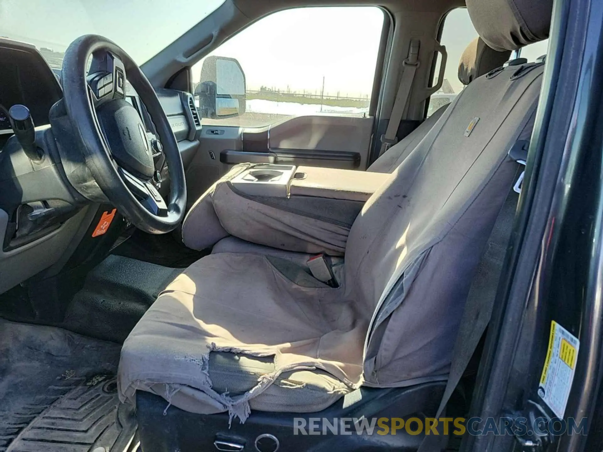 6 Photograph of a damaged car 1FT7W2BT0KEC81514 FORD F250 2019