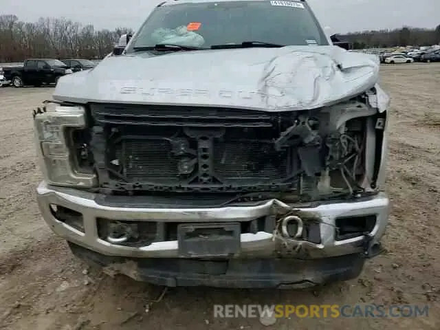 11 Photograph of a damaged car 1FT7W2BT0KEG65647 FORD F250 2019