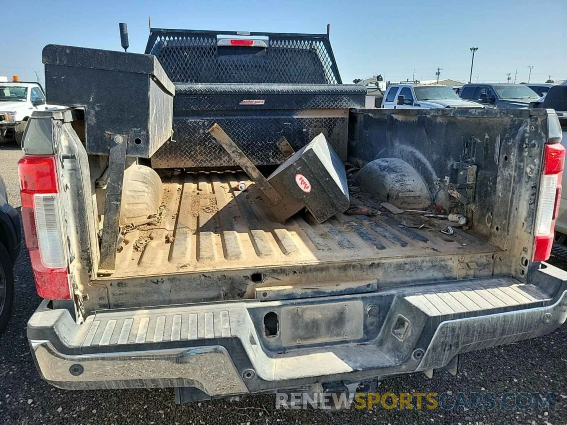 6 Фотография поврежденного автомобиля 1FT7W2BT1KEF25400 FORD F250 2019