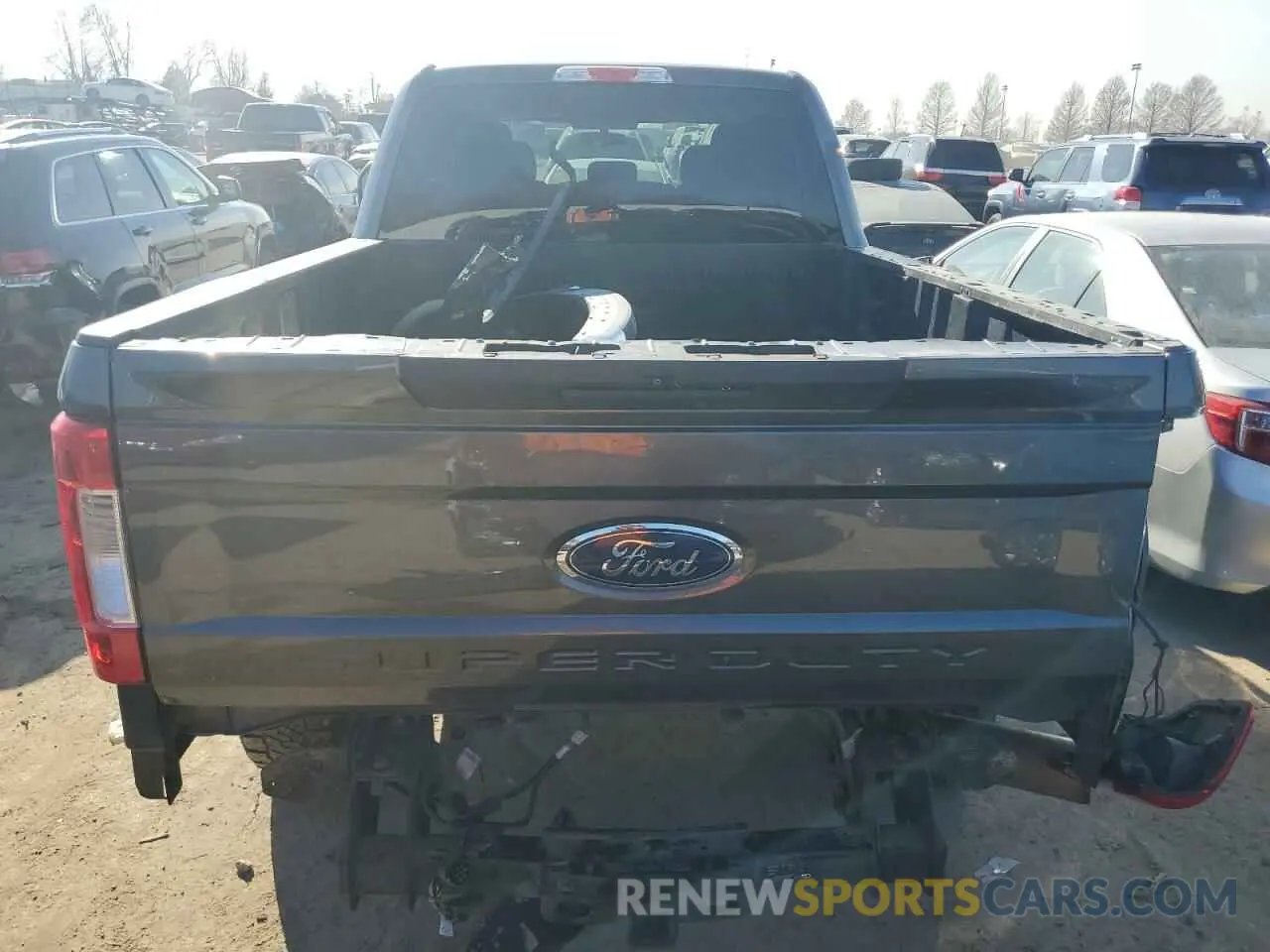 6 Photograph of a damaged car 1FT7W2BT2KEC40480 FORD F250 2019