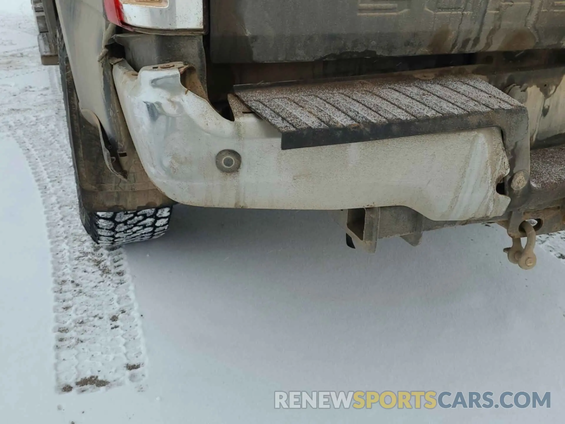 19 Photograph of a damaged car 1FT7W2BT3KEC61743 FORD F250 2019