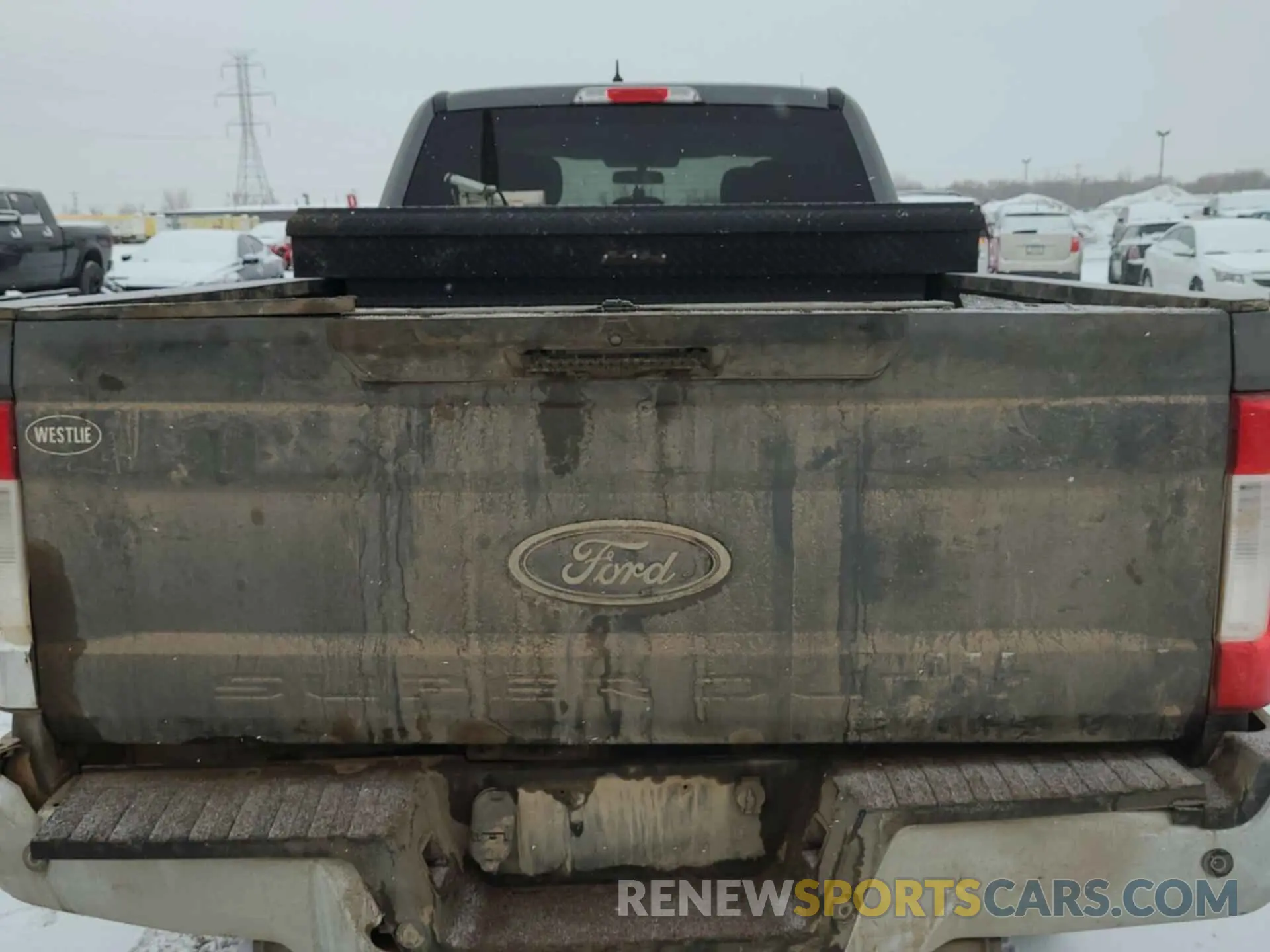 24 Photograph of a damaged car 1FT7W2BT3KEC61743 FORD F250 2019