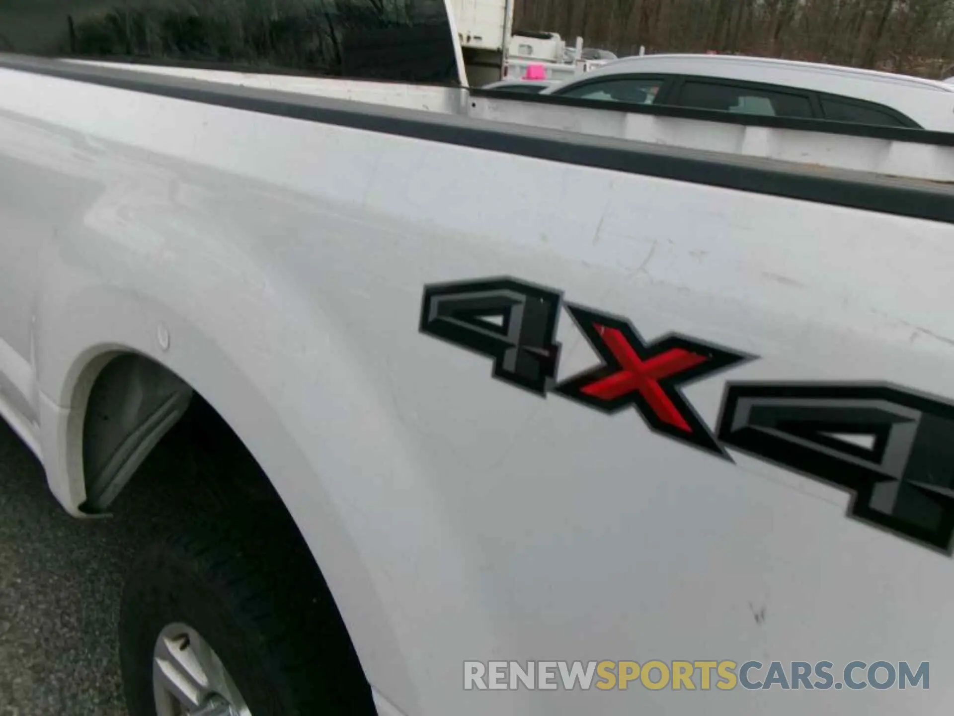 18 Photograph of a damaged car 1FT7W2BT3KEC66974 FORD F250 2019