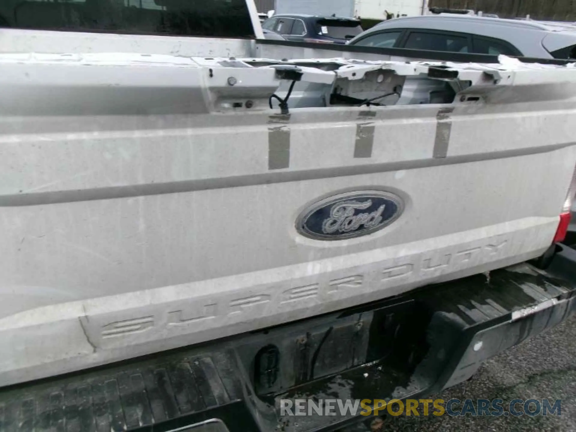 4 Photograph of a damaged car 1FT7W2BT3KEC66974 FORD F250 2019