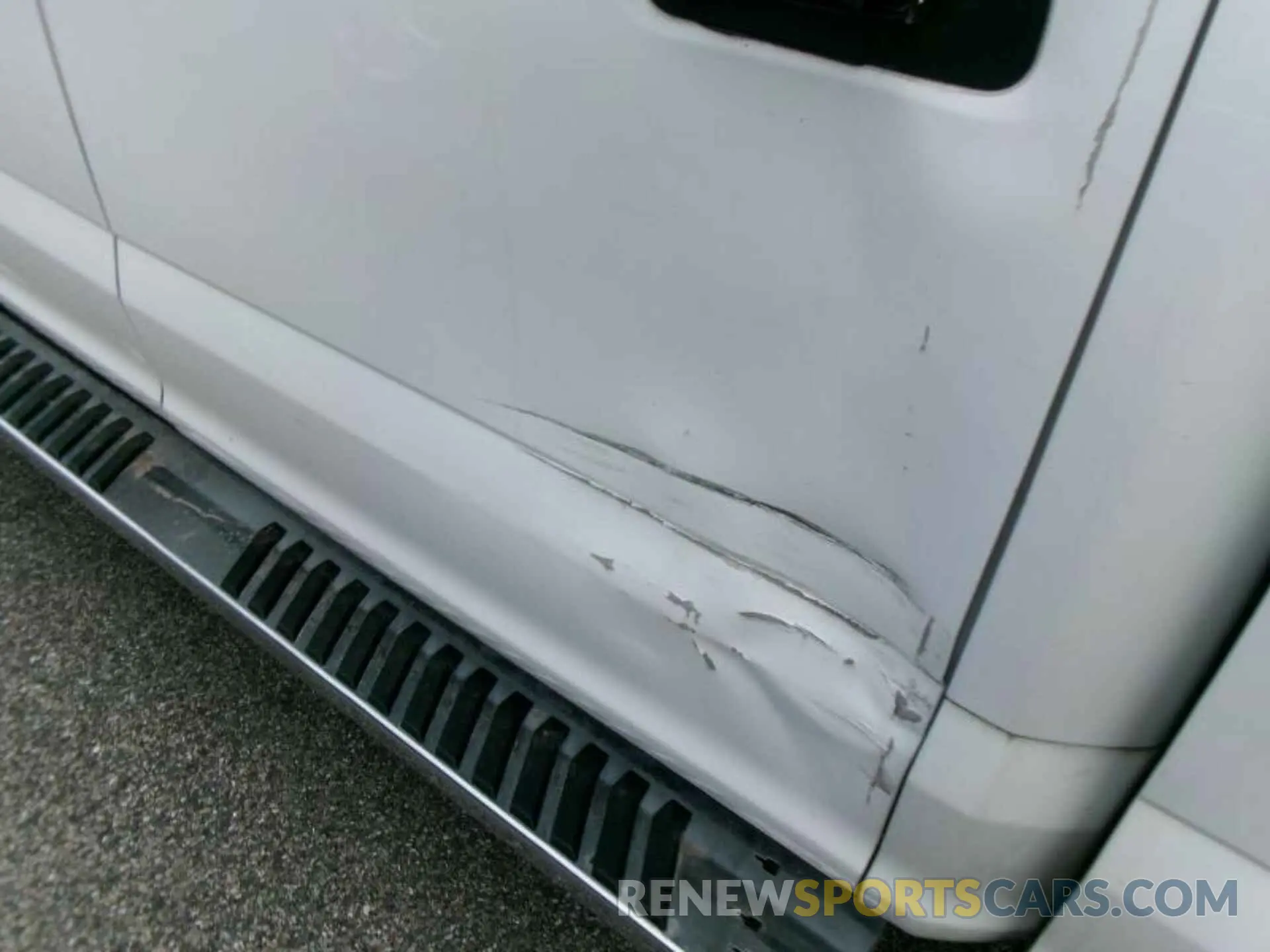 5 Photograph of a damaged car 1FT7W2BT3KEC66974 FORD F250 2019