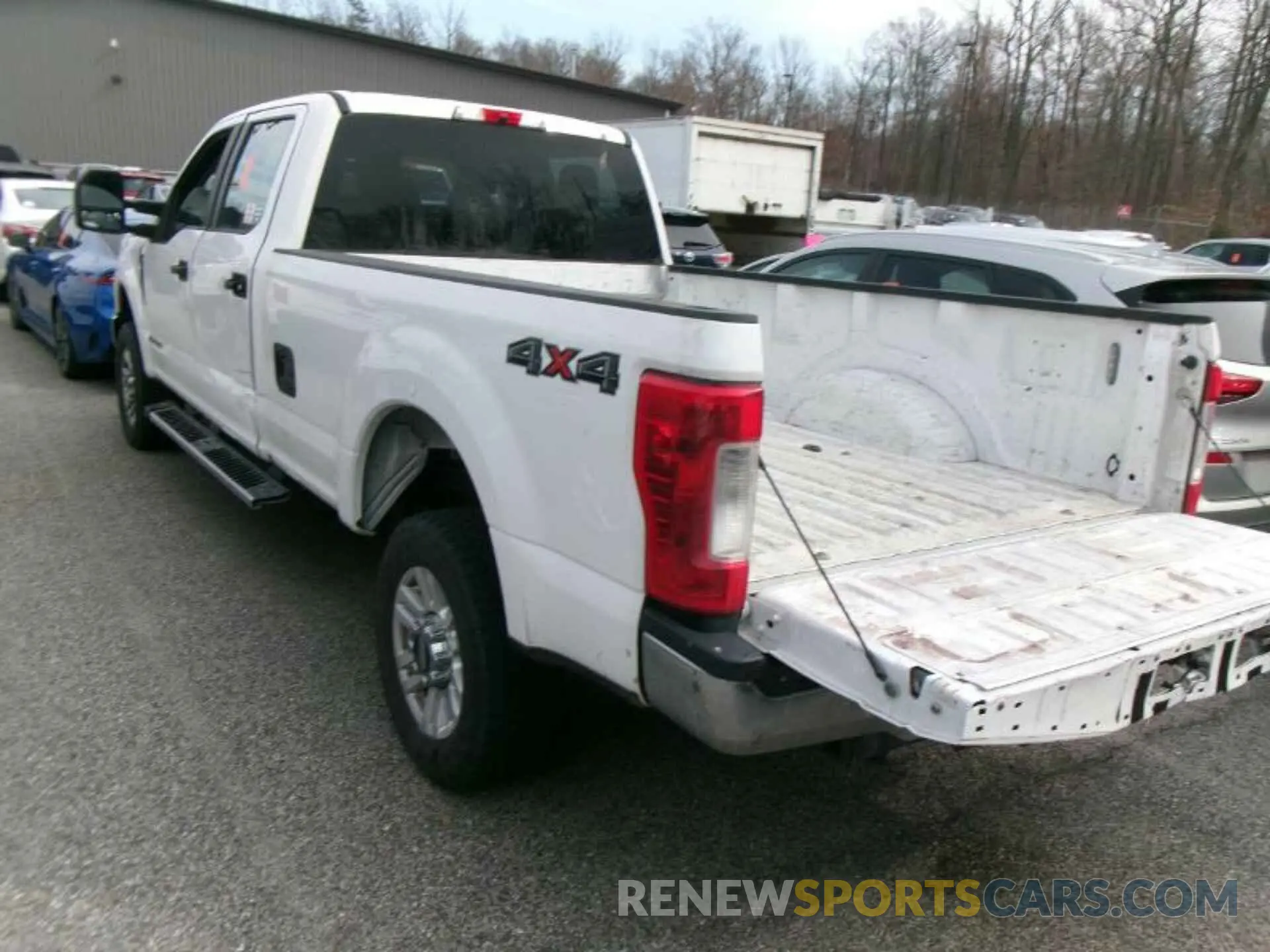 8 Photograph of a damaged car 1FT7W2BT3KEC66974 FORD F250 2019