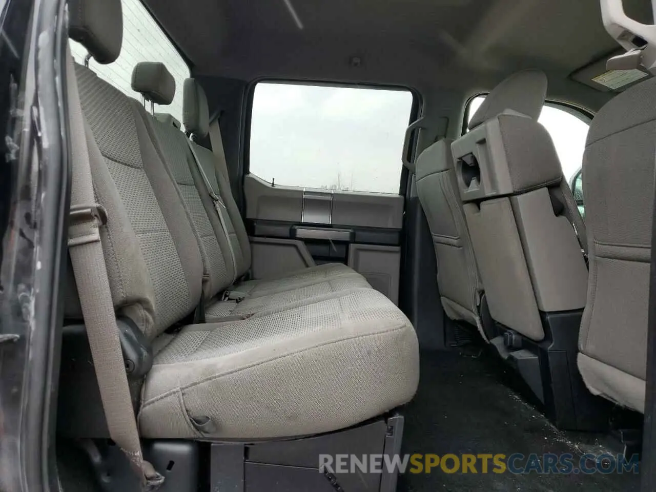 10 Photograph of a damaged car 1FT7W2BT3KEC71723 FORD F250 2019