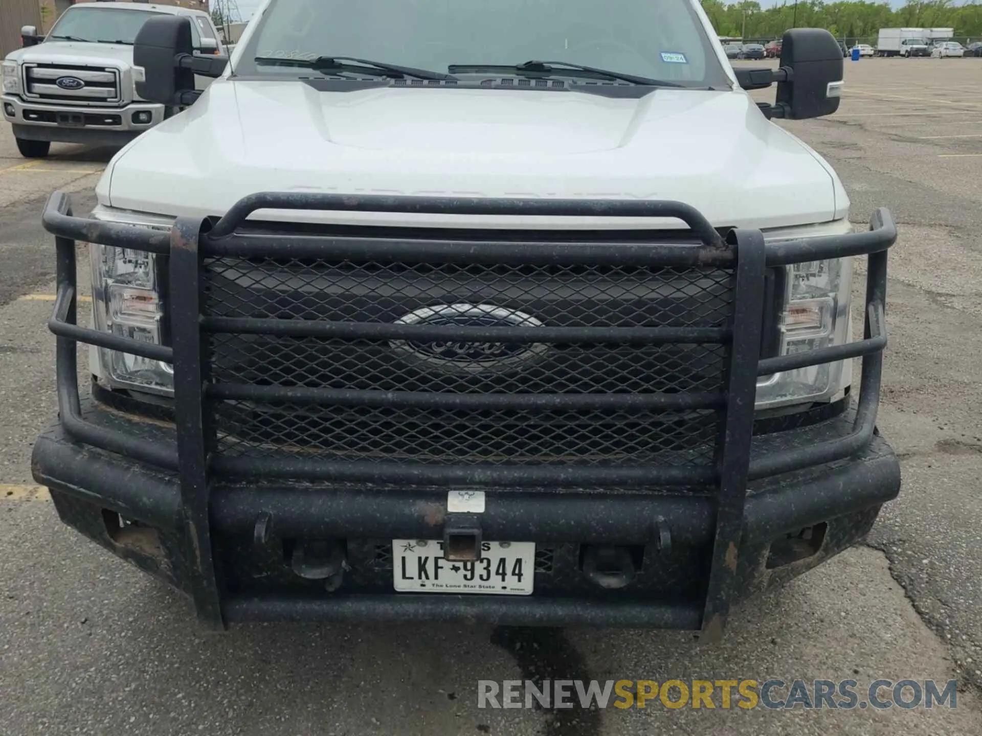 11 Photograph of a damaged car 1FT7W2BT4KEC45387 FORD F250 2019