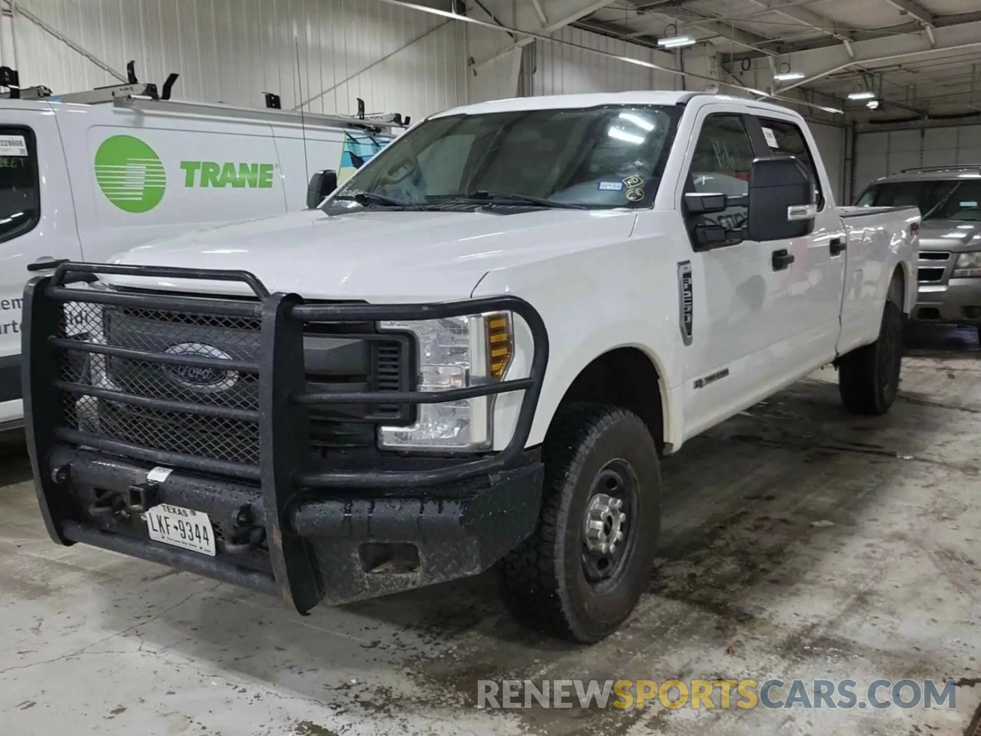 9 Photograph of a damaged car 1FT7W2BT4KEC45387 FORD F250 2019
