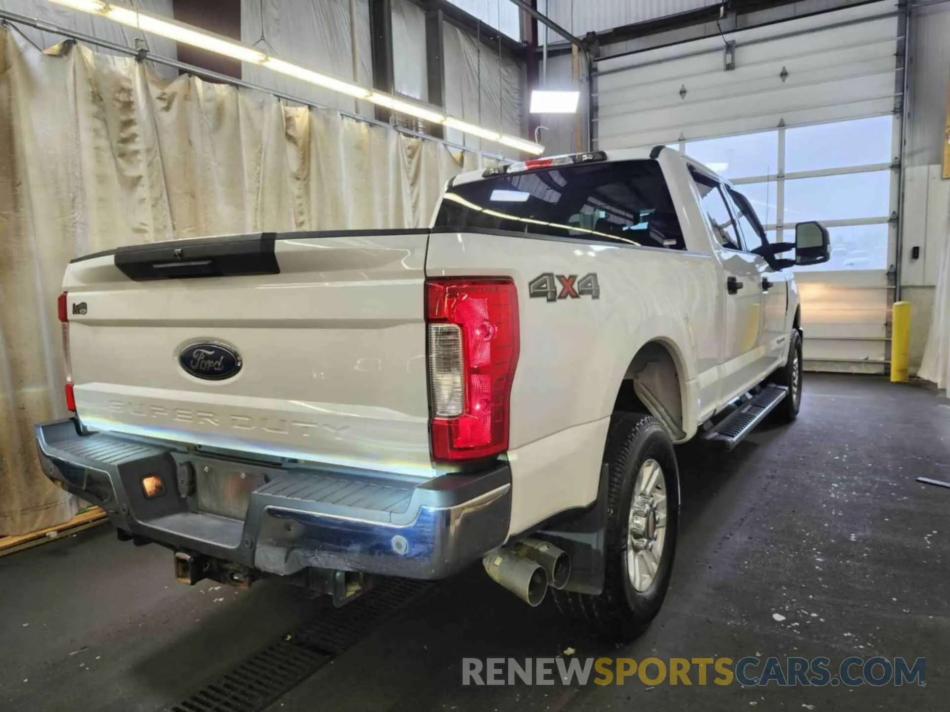 1 Фотография поврежденного автомобиля 1FT7W2BT4KEF59539 FORD F250 2019