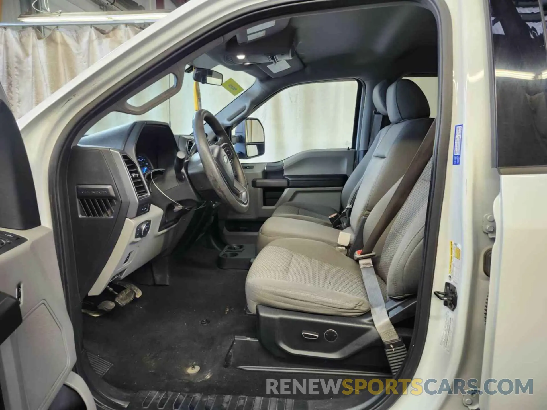 2 Фотография поврежденного автомобиля 1FT7W2BT4KEF59539 FORD F250 2019