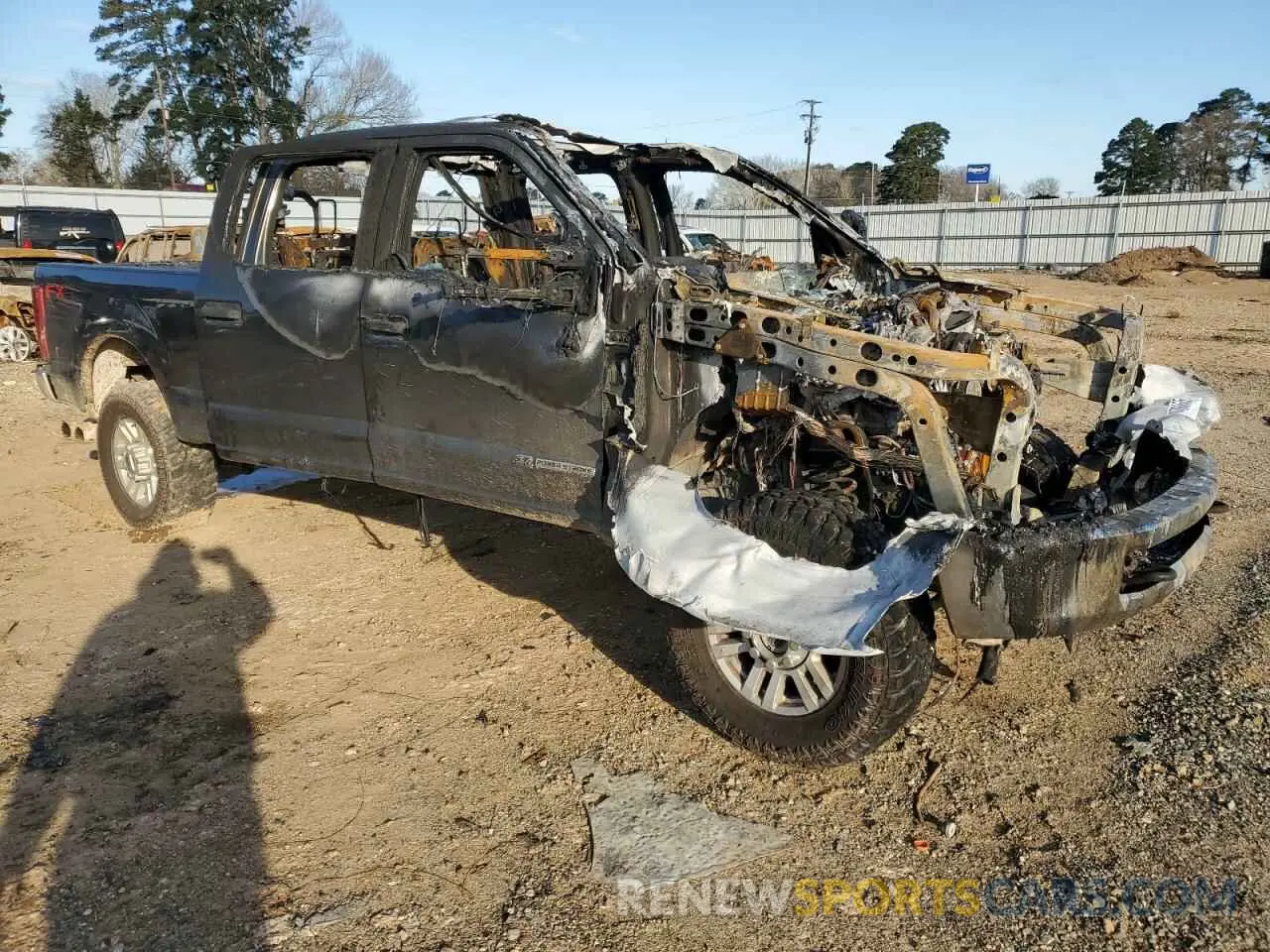 4 Photograph of a damaged car 1FT7W2BT5KEC77636 FORD F250 2019