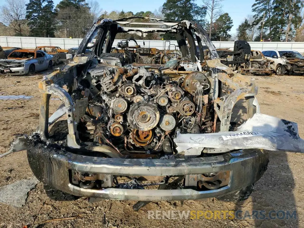 5 Photograph of a damaged car 1FT7W2BT5KEC77636 FORD F250 2019