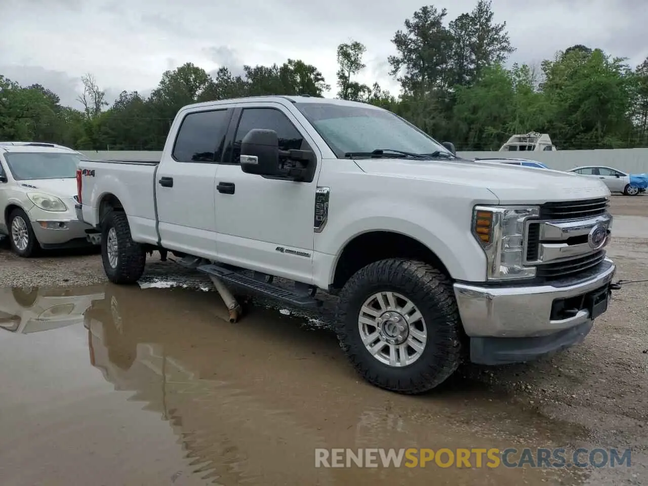 4 Photograph of a damaged car 1FT7W2BT5KED75419 FORD F250 2019