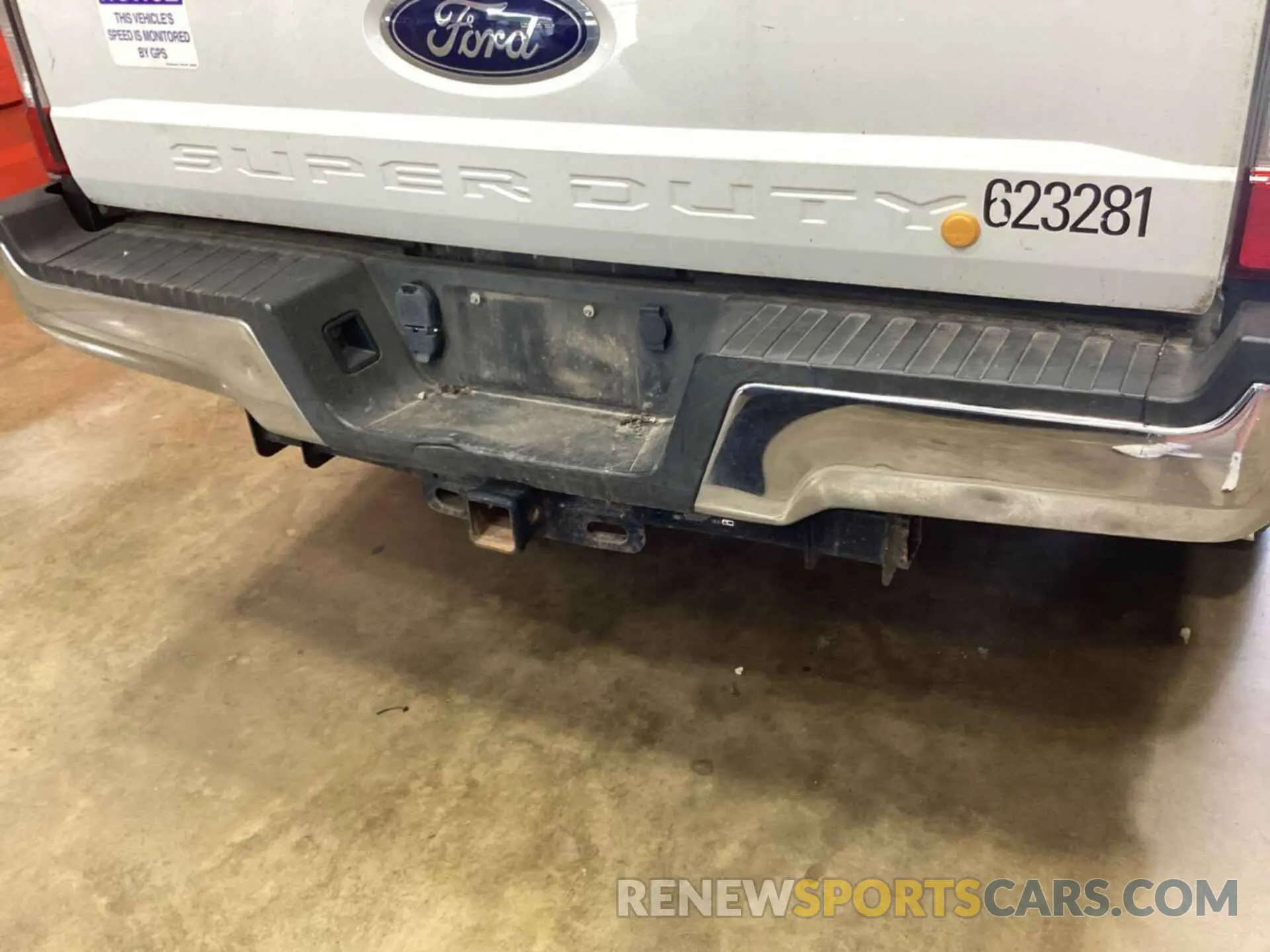17 Photograph of a damaged car 1FT7W2BT5KEF57380 FORD F250 2019