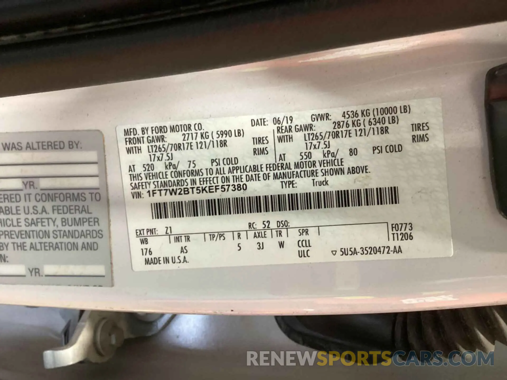 3 Photograph of a damaged car 1FT7W2BT5KEF57380 FORD F250 2019