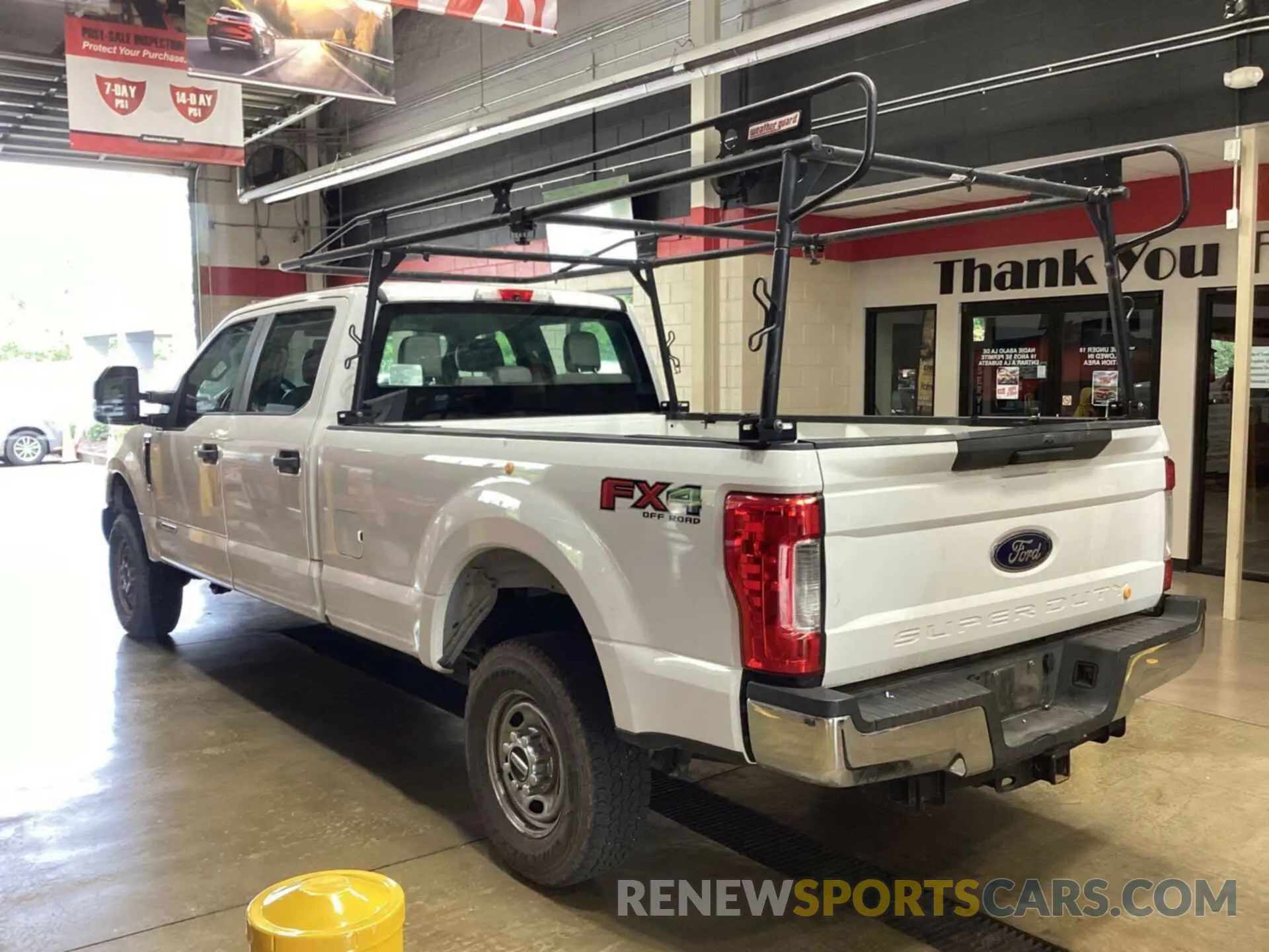 31 Photograph of a damaged car 1FT7W2BT5KEF57380 FORD F250 2019