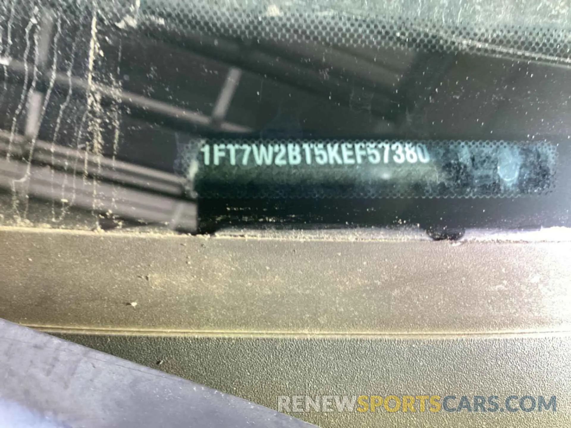 35 Photograph of a damaged car 1FT7W2BT5KEF57380 FORD F250 2019