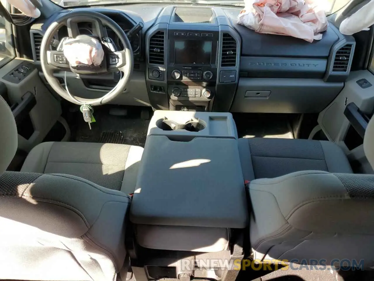 8 Photograph of a damaged car 1FT7W2BT6KEG20292 FORD F250 2019