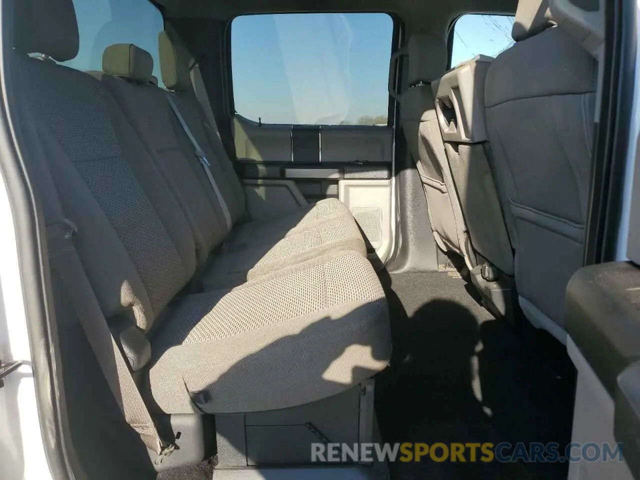 10 Photograph of a damaged car 1FT7W2BT7KEC40619 FORD F250 2019