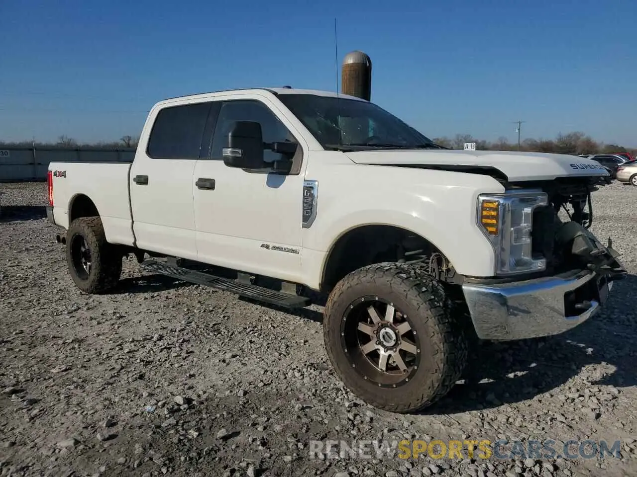 4 Photograph of a damaged car 1FT7W2BT7KEC40619 FORD F250 2019