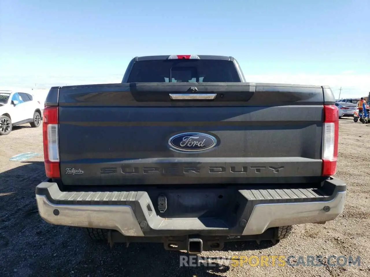 6 Фотография поврежденного автомобиля 1FT7W2BT8KED38574 FORD F250 2019