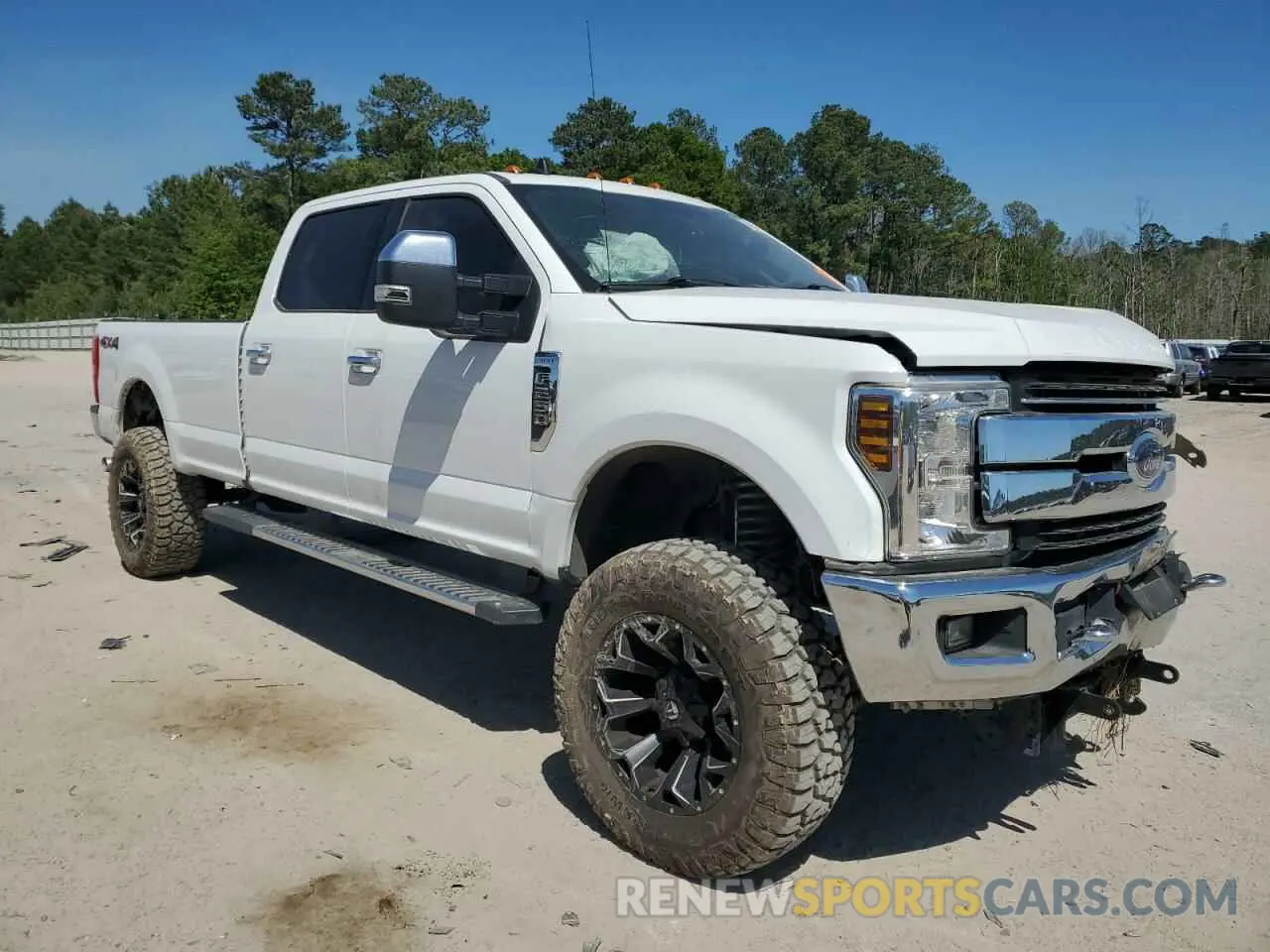 4 Photograph of a damaged car 1FT7W2BT8KED99830 FORD F250 2019