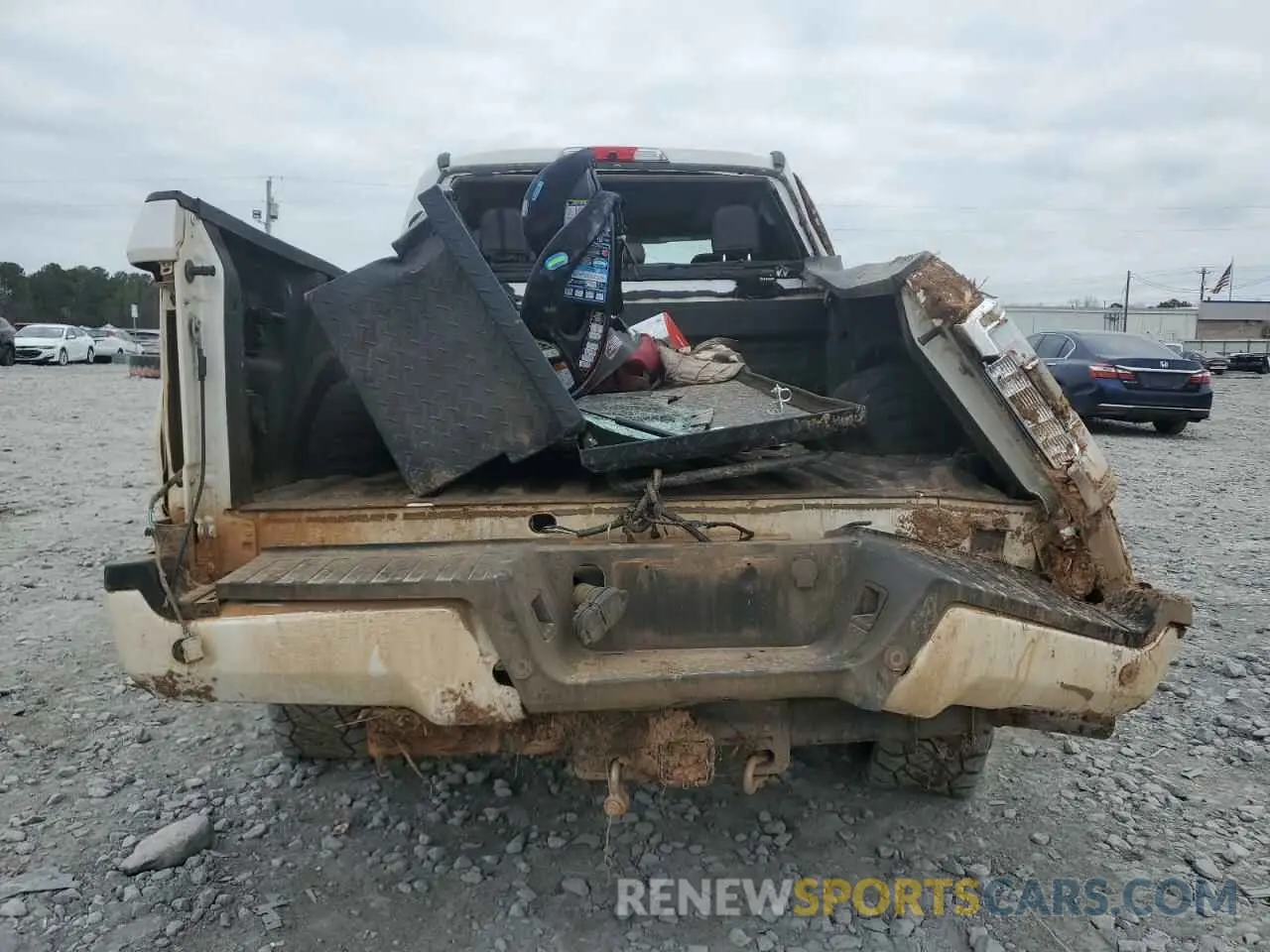 6 Photograph of a damaged car 1FT7W2BT9KEC08061 FORD F250 2019
