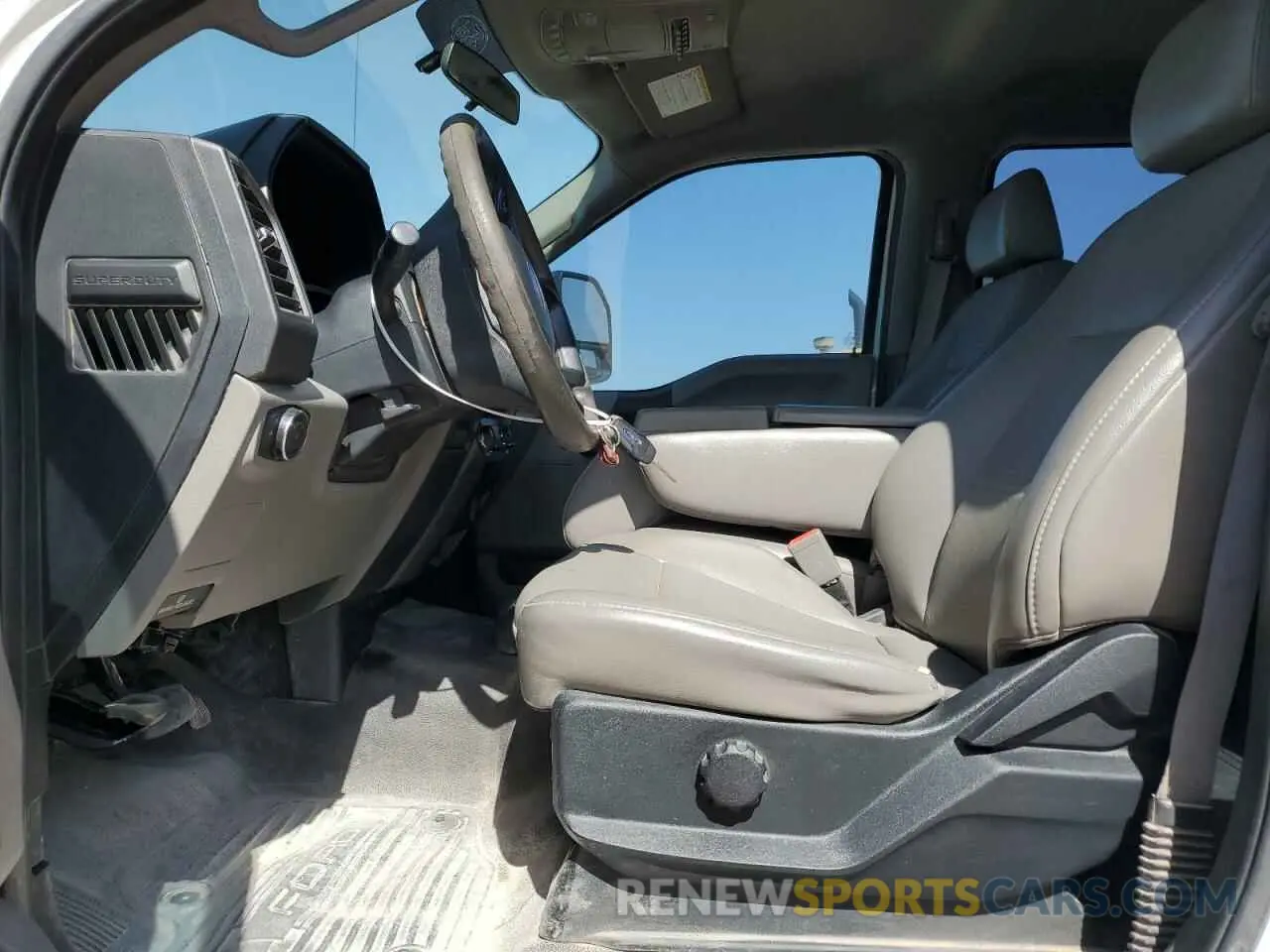 7 Photograph of a damaged car 1FT7W2BT9KEG70622 FORD F250 2019