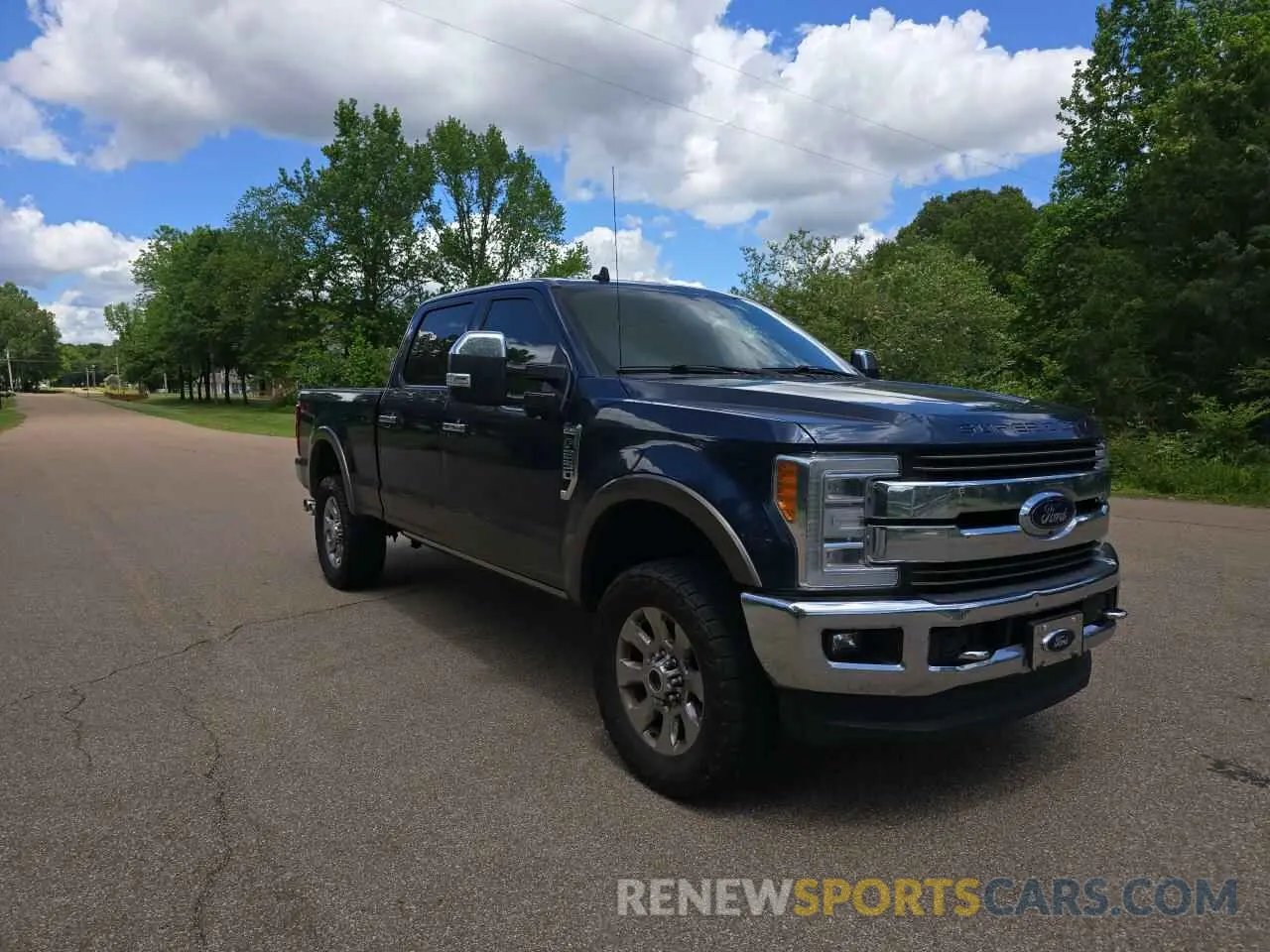 1 Photograph of a damaged car 1FT7W2BTXKEE08463 FORD F250 2019