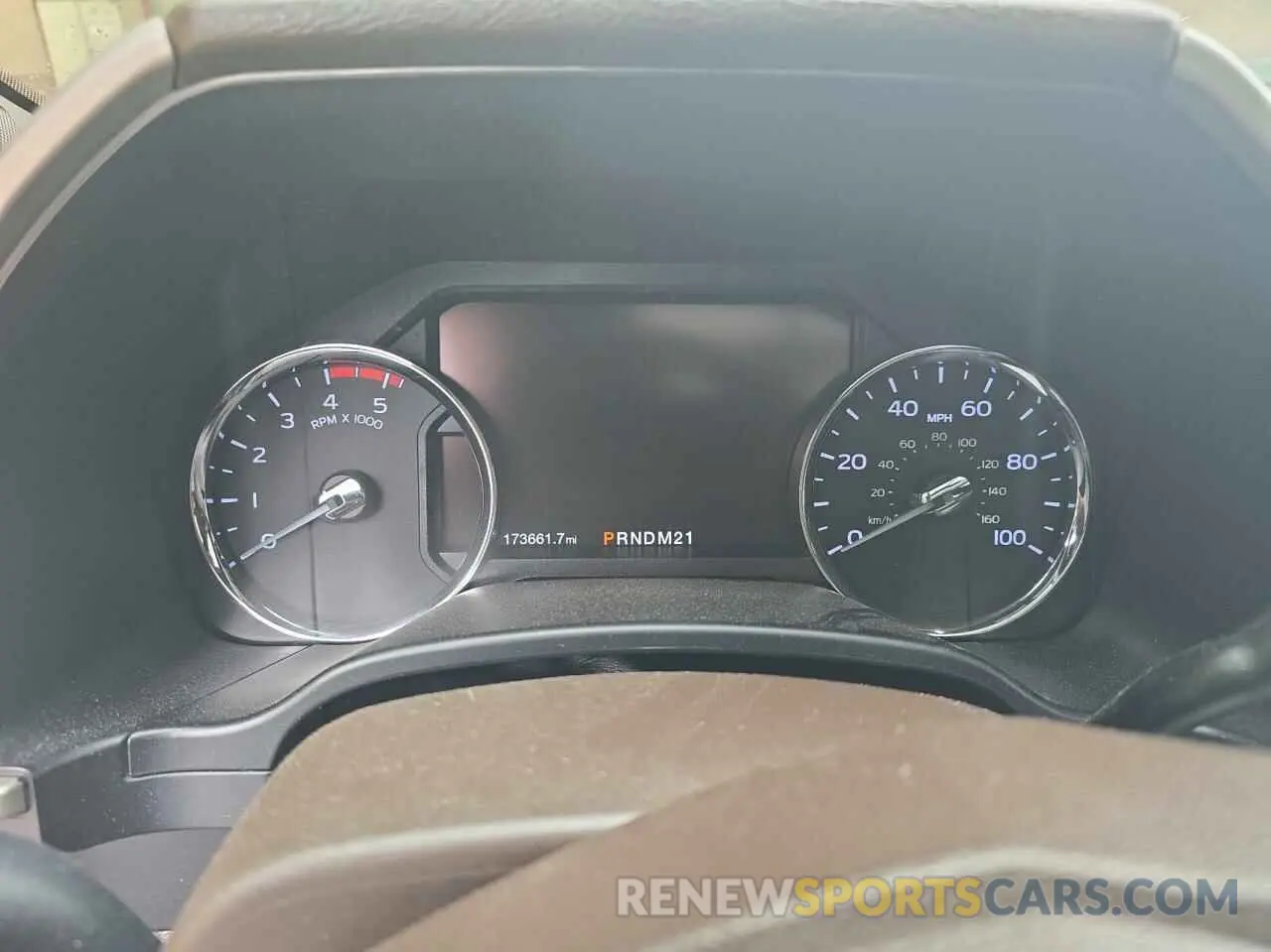 8 Photograph of a damaged car 1FT7W2BTXKEE08463 FORD F250 2019