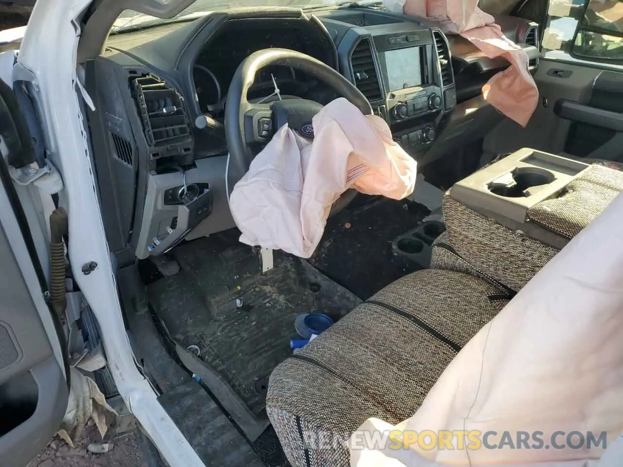 8 Photograph of a damaged car 1FT7W2BTXKEE90596 FORD F250 2019