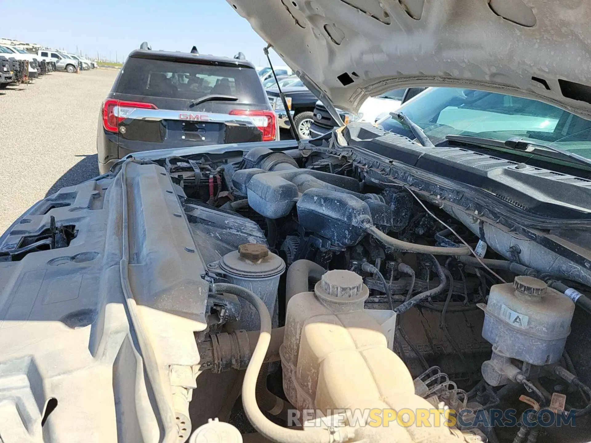 19 Photograph of a damaged car 1FT7X2A60KEE53324 FORD F250 2019