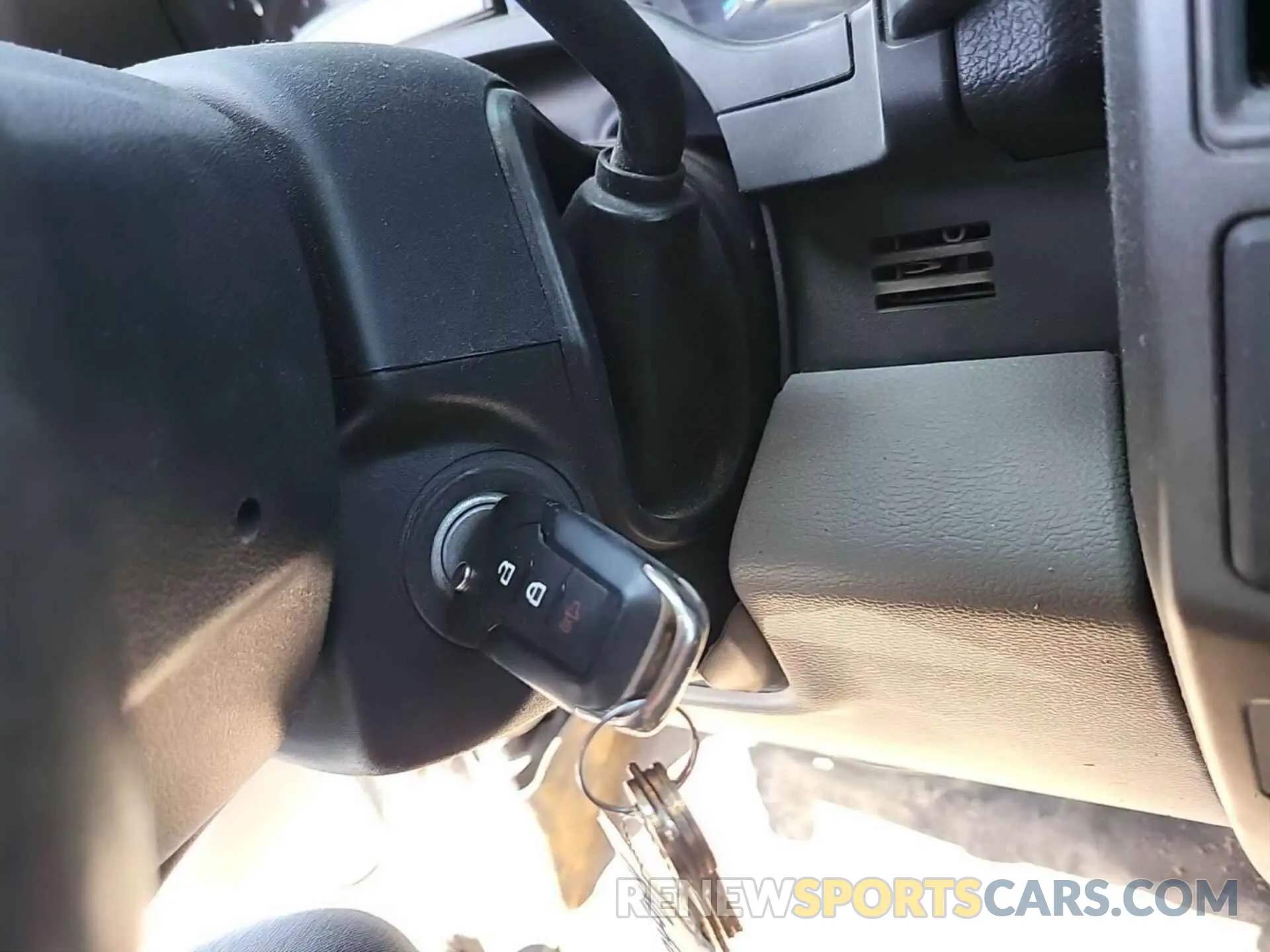 24 Photograph of a damaged car 1FT7X2A60KEE53324 FORD F250 2019