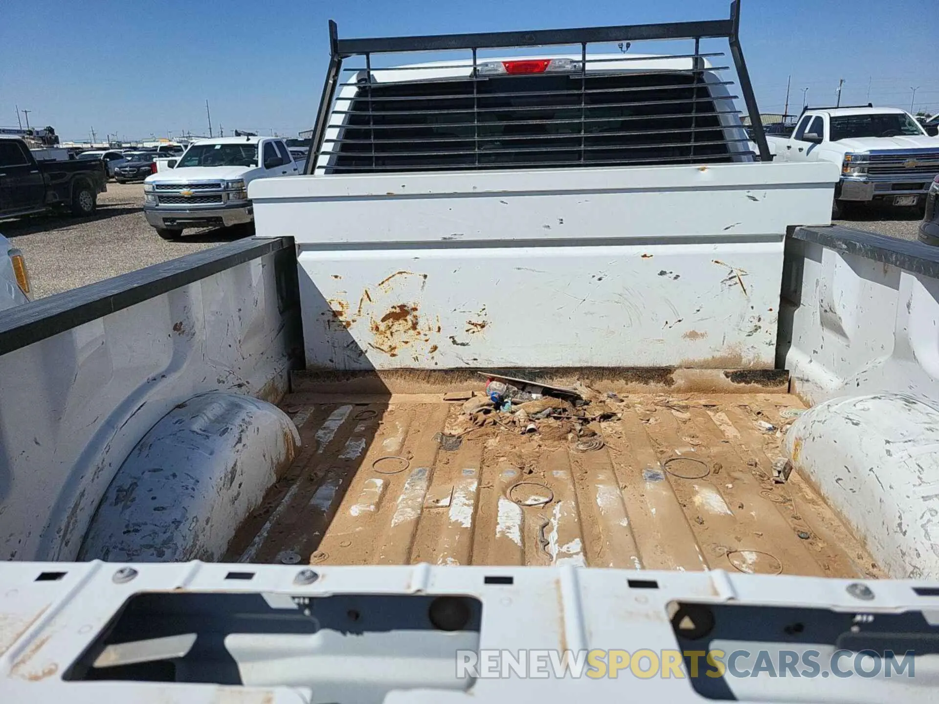 3 Photograph of a damaged car 1FT7X2A60KEE53324 FORD F250 2019