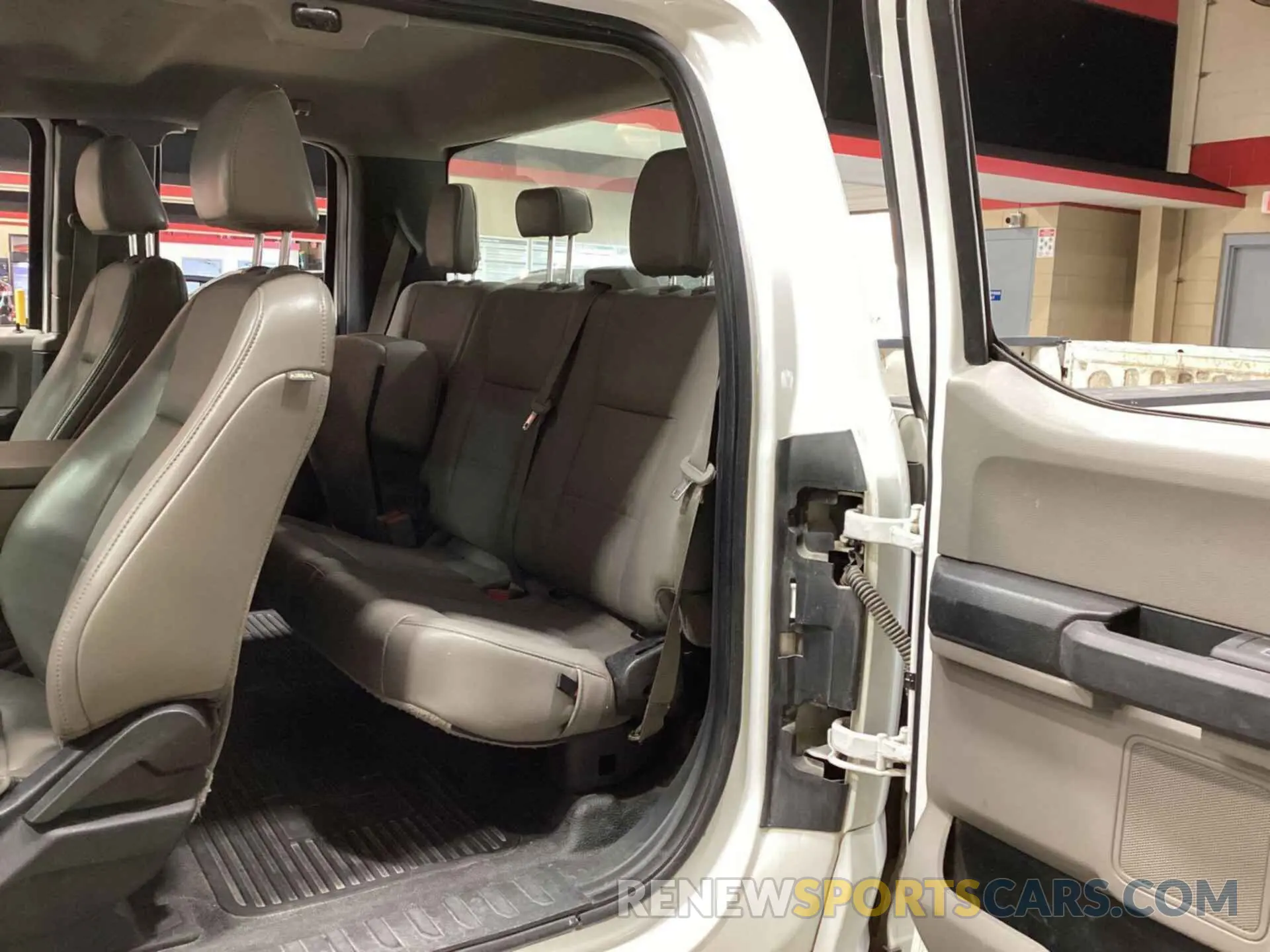 12 Photograph of a damaged car 1FT7X2A62KEC83984 FORD F250 2019