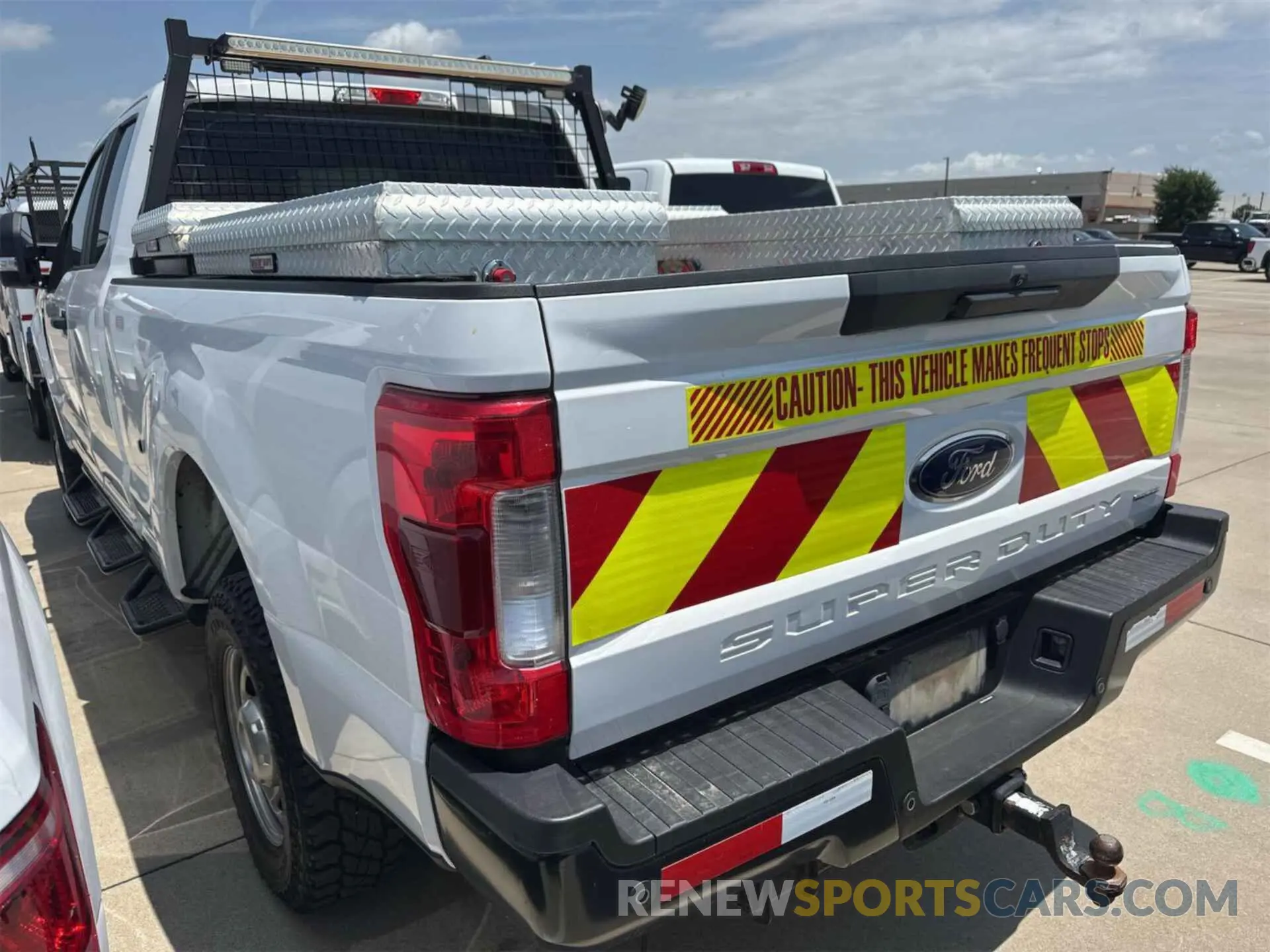 10 Photograph of a damaged car 1FT7X2B64KEE59707 FORD F250 2019