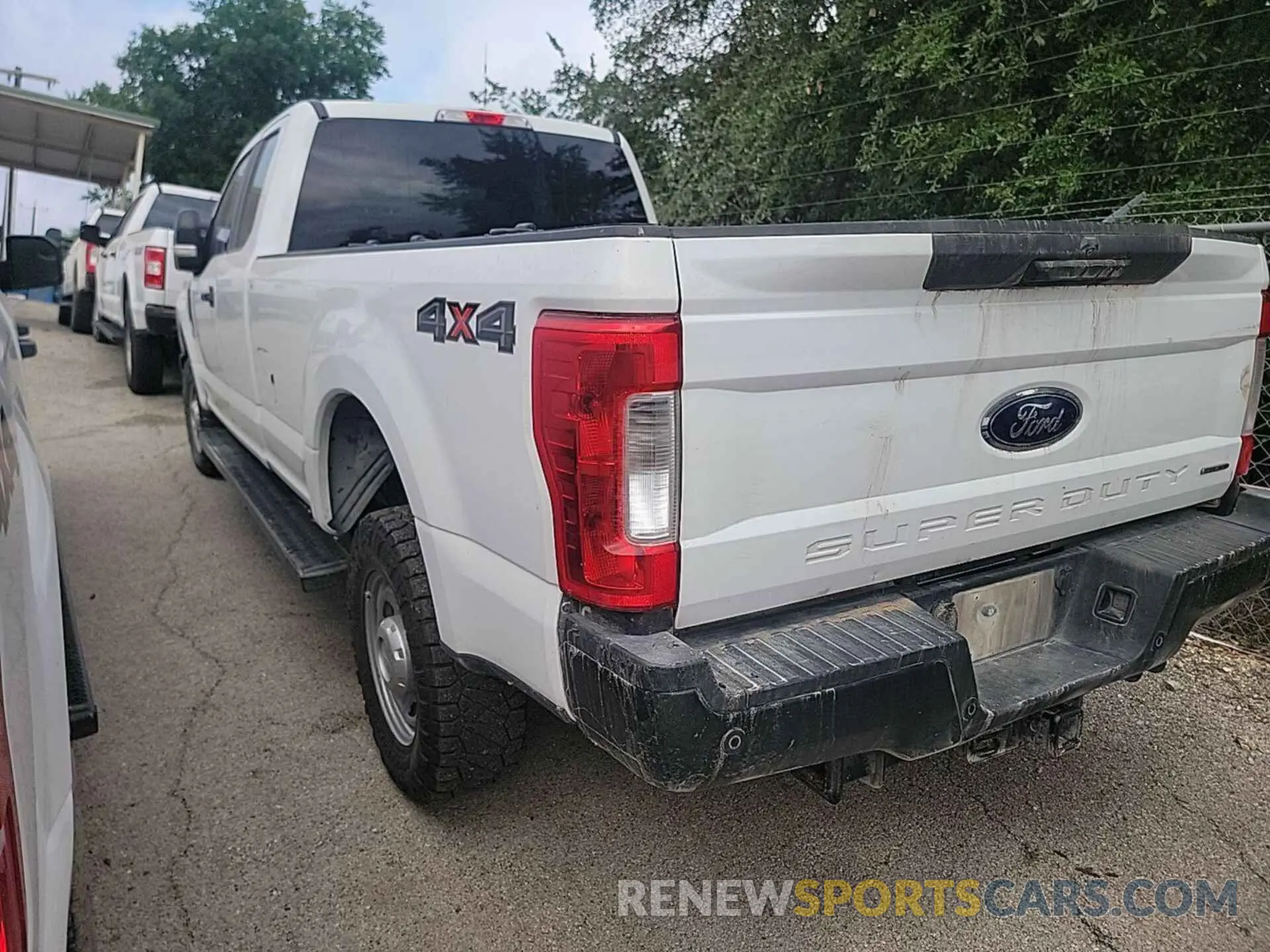 14 Фотография поврежденного автомобиля 1FT7X2B64KEG11615 FORD F250 2019