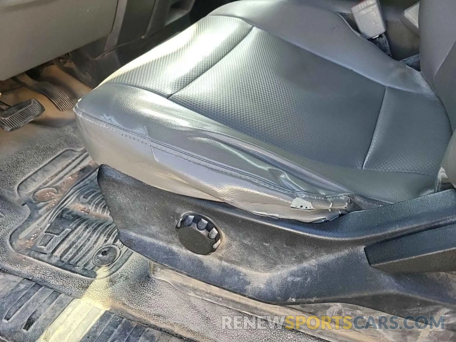 23 Photograph of a damaged car 1FT7X2B64KEG54884 FORD F250 2019