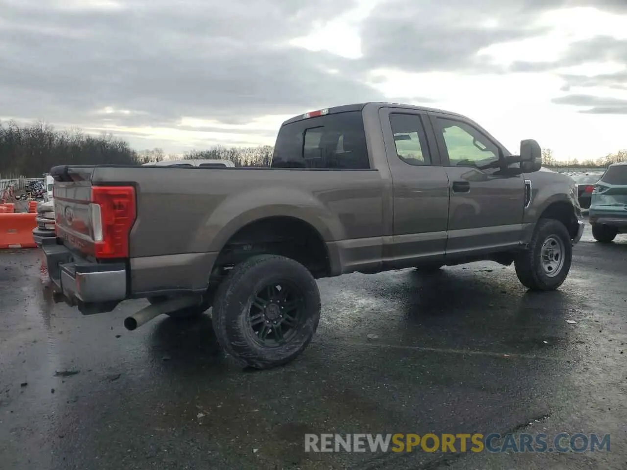 3 Фотография поврежденного автомобиля 1FT7X2B65KED46297 FORD F250 2019
