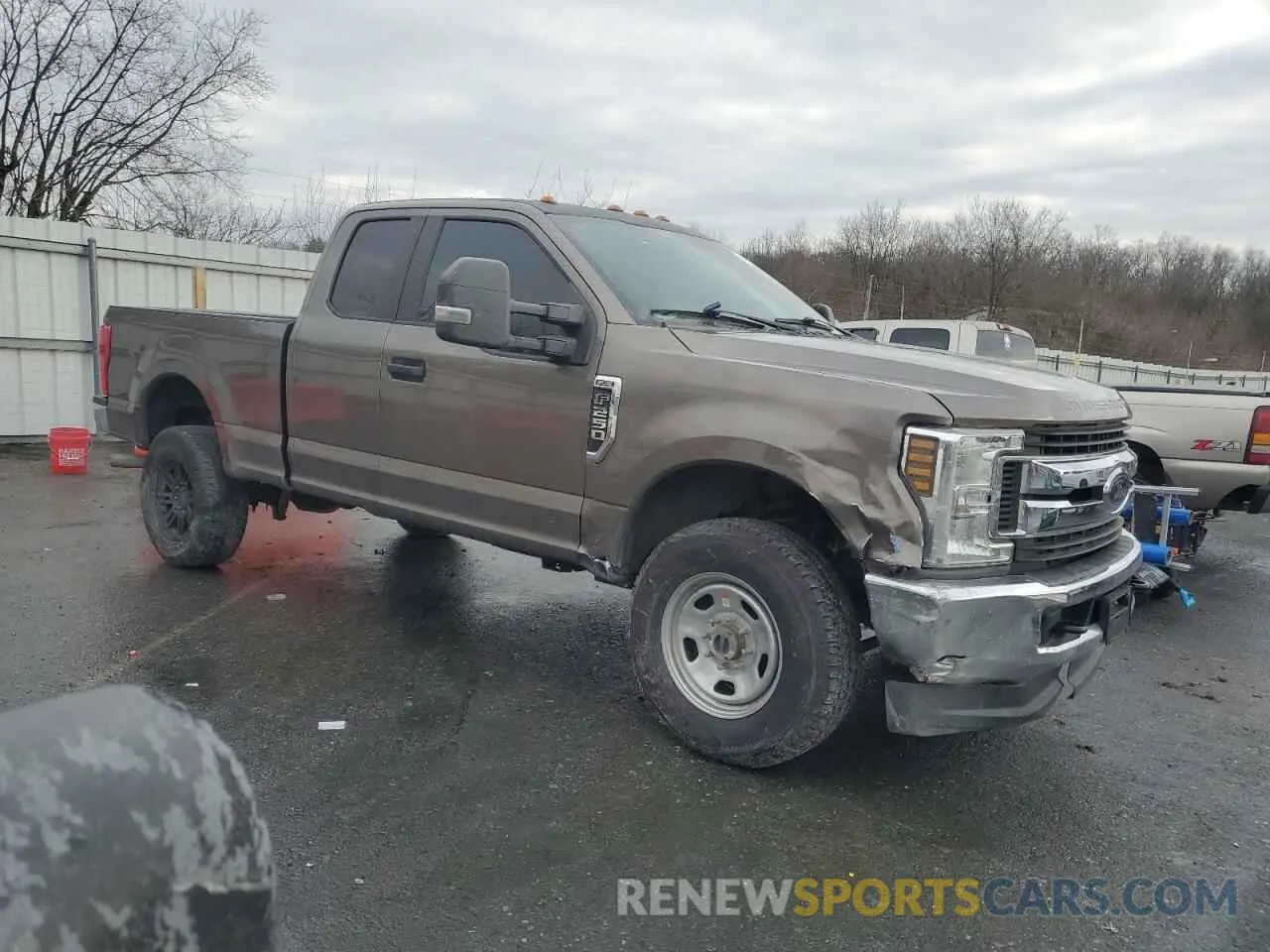 4 Фотография поврежденного автомобиля 1FT7X2B65KED46297 FORD F250 2019