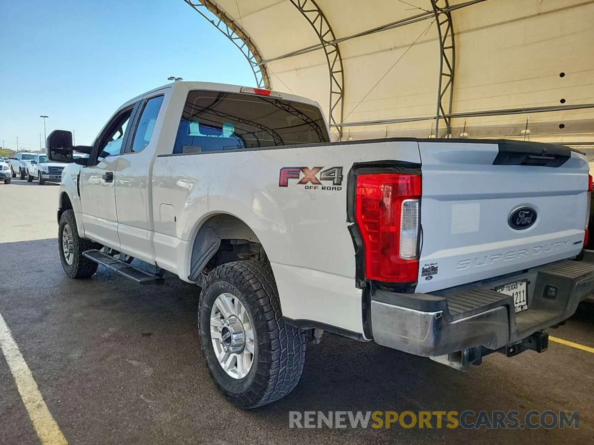 19 Photograph of a damaged car 1FT7X2B66KEF57461 FORD F250 2019