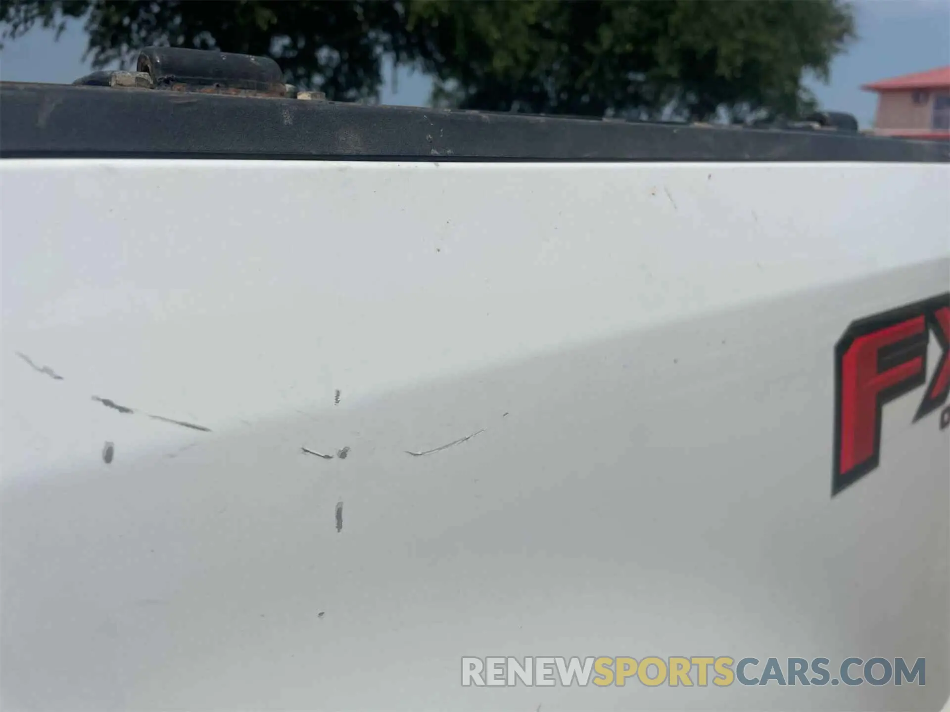 15 Photograph of a damaged car 1FT7X2B68KEF83088 FORD F250 2019