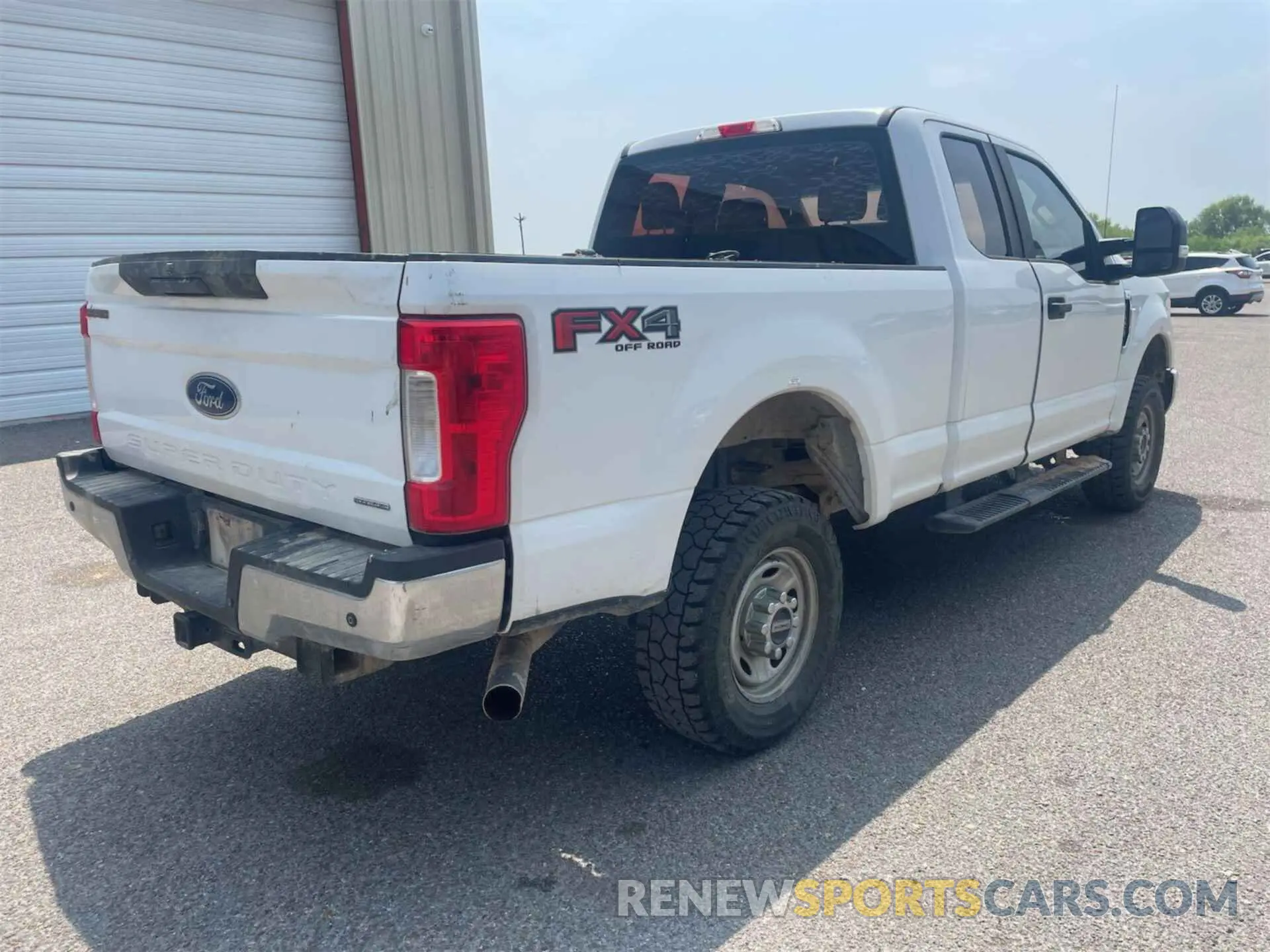 2 Photograph of a damaged car 1FT7X2B68KEF83088 FORD F250 2019