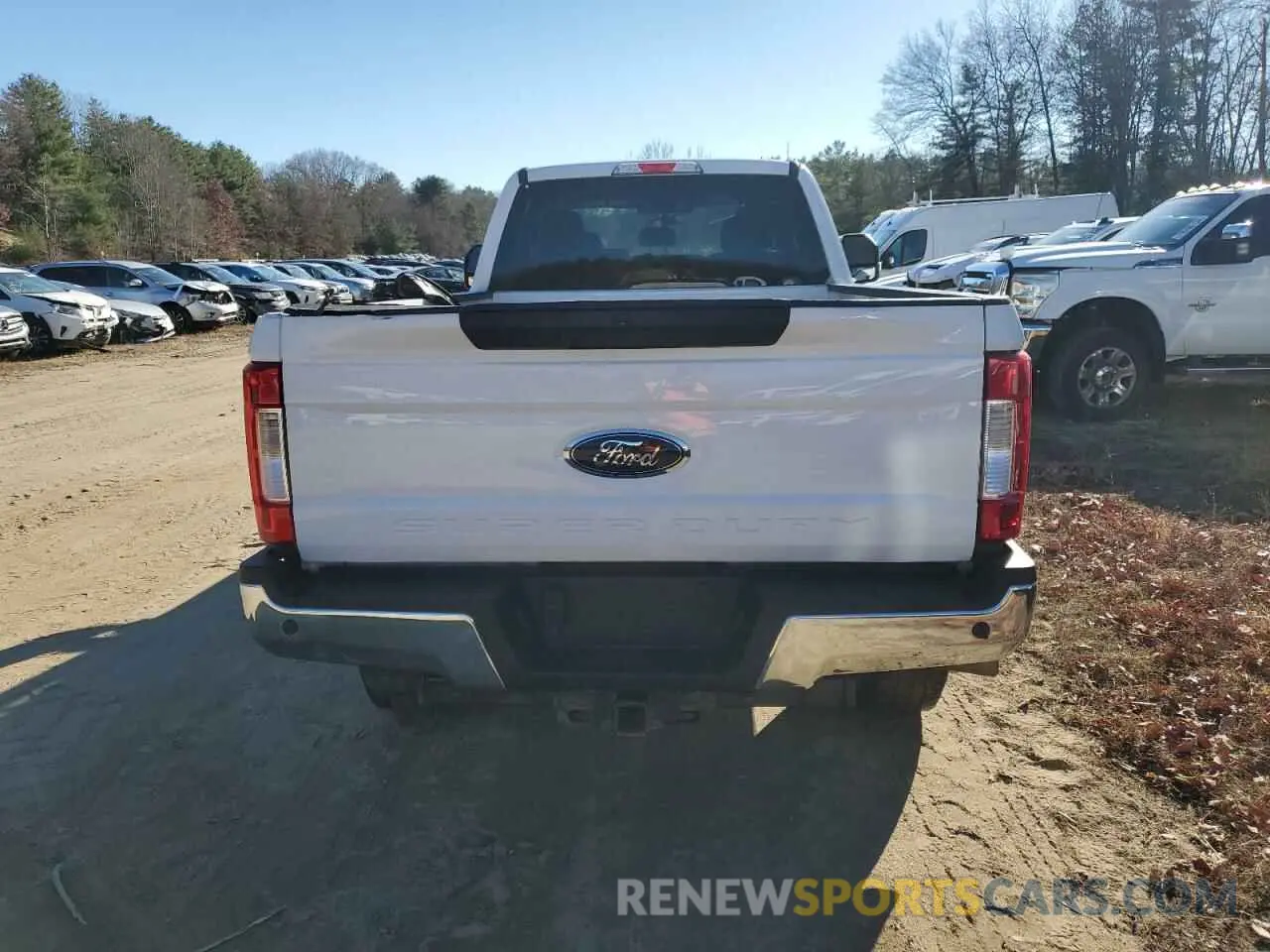 6 Фотография поврежденного автомобиля 1FT7X2BT1KEG22464 FORD F250 2019