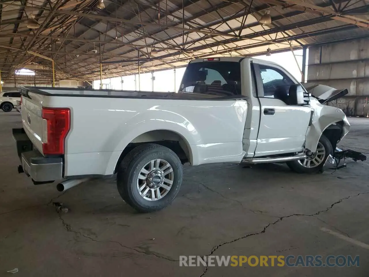 3 Photograph of a damaged car 1FTBF2A65KEE74702 FORD F250 2019