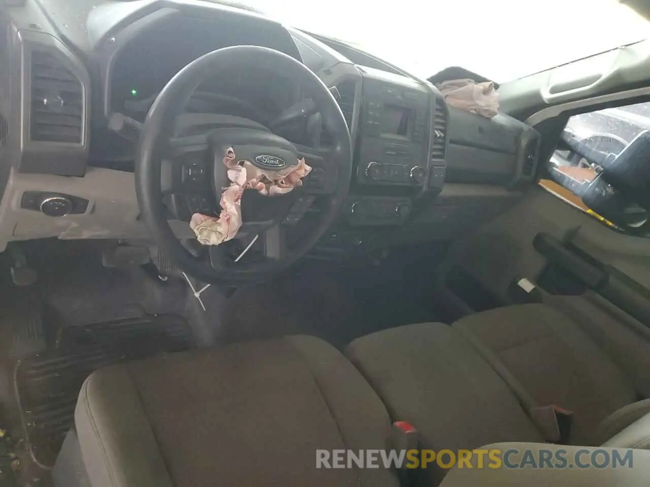 8 Photograph of a damaged car 1FTBF2A65KEE74702 FORD F250 2019